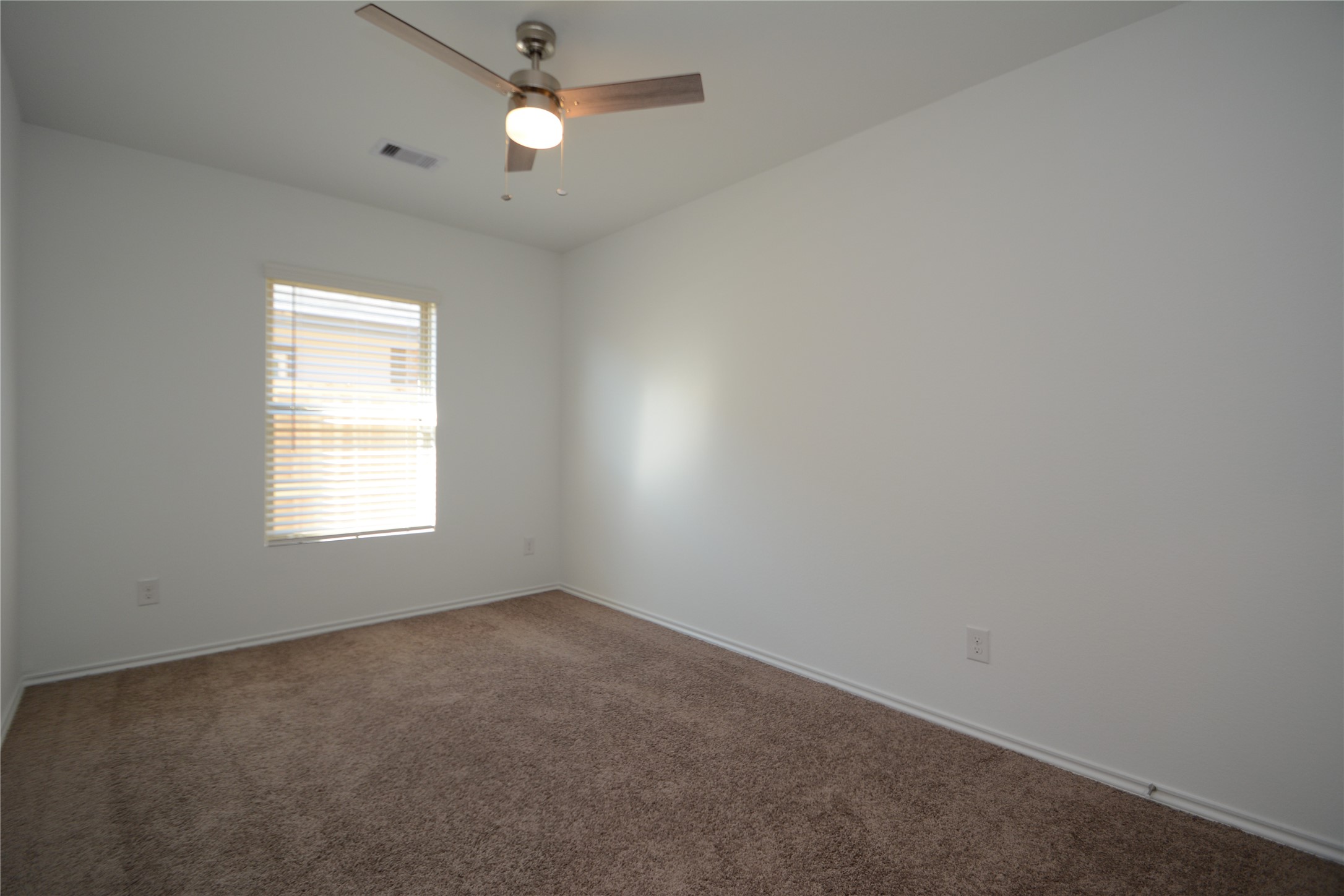 1319 Winding Willow Drive Property Photo 11
