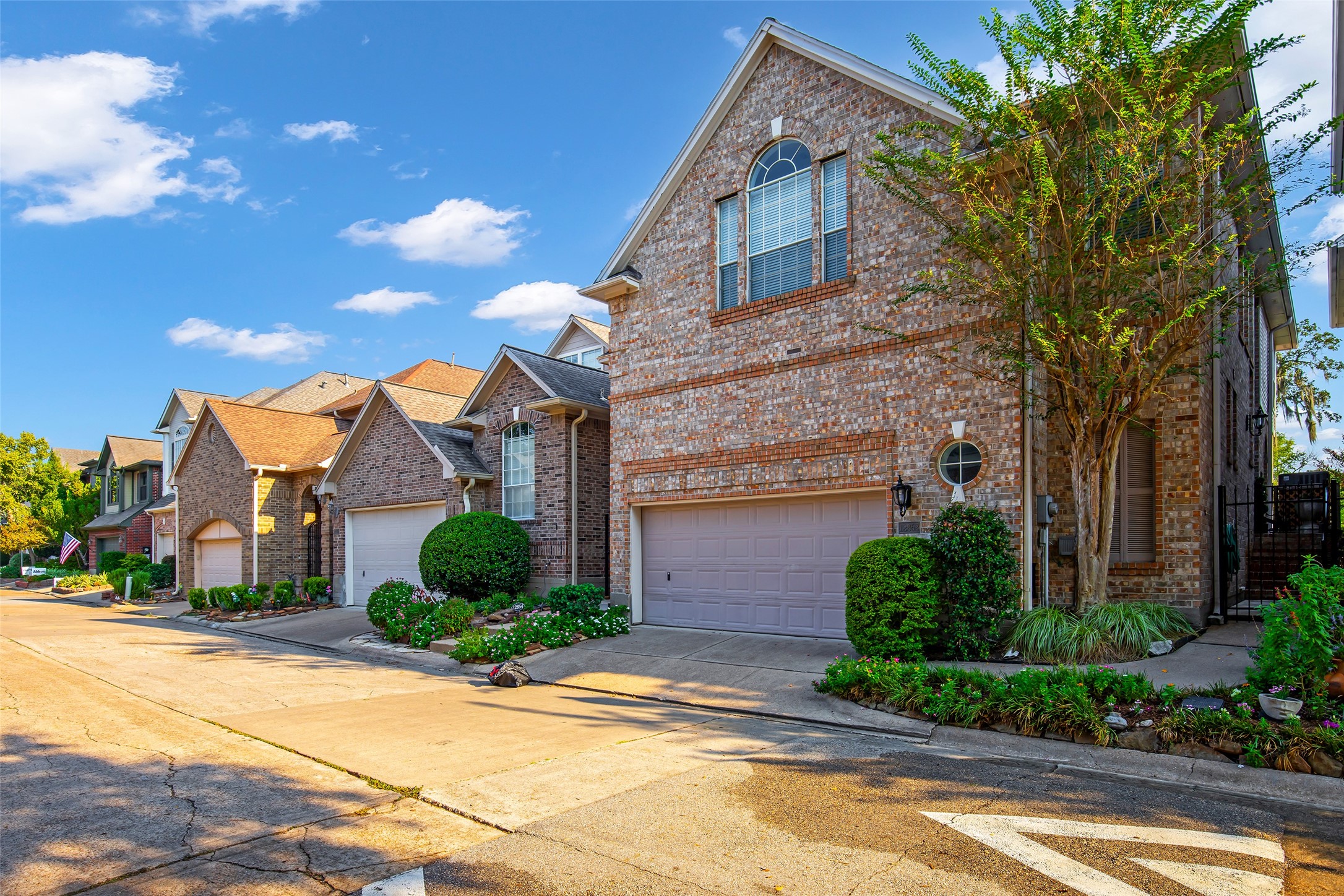 12852 Kingsbridge Lane Property Photo 1