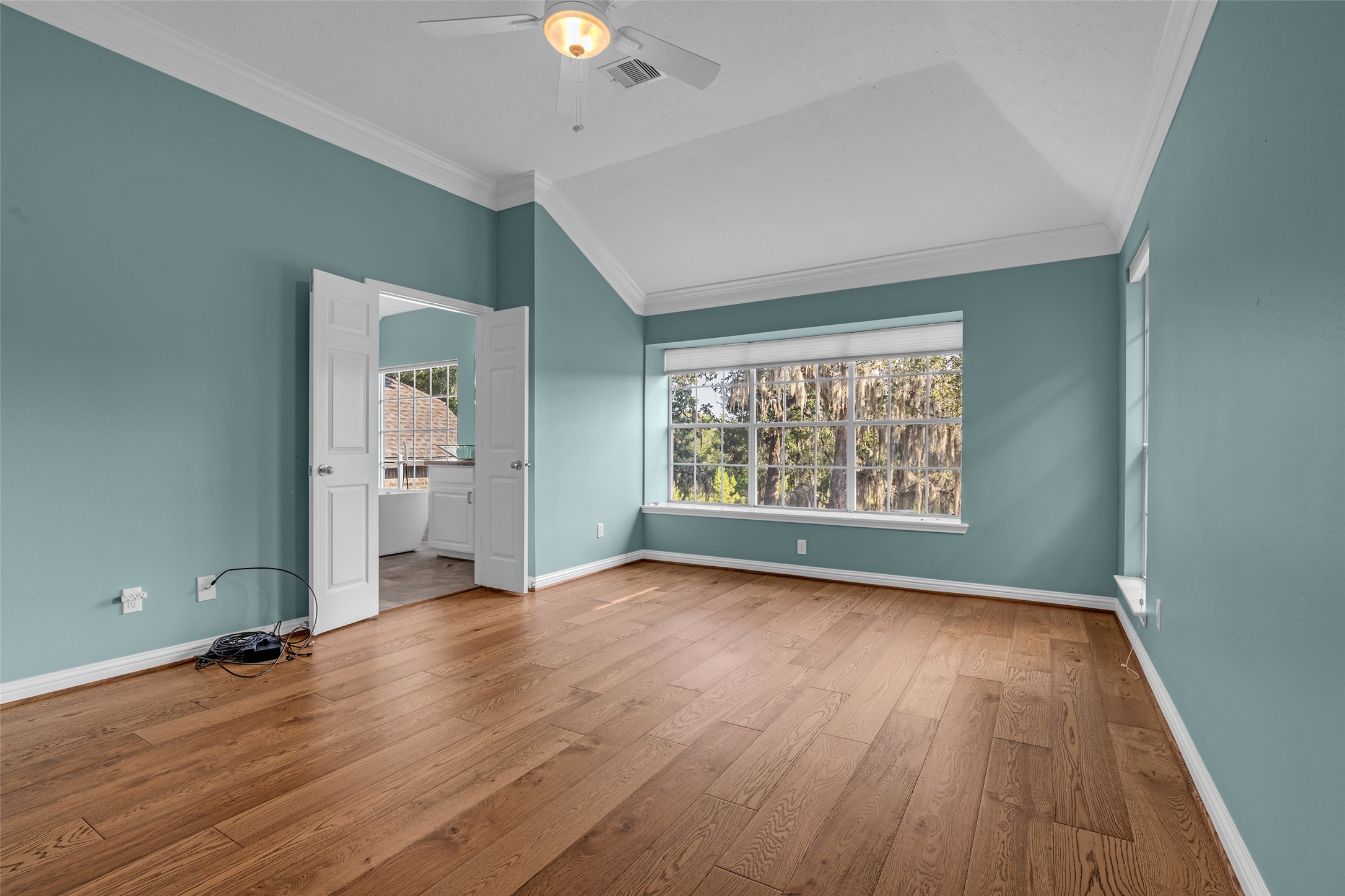 12852 Kingsbridge Lane Property Photo 10