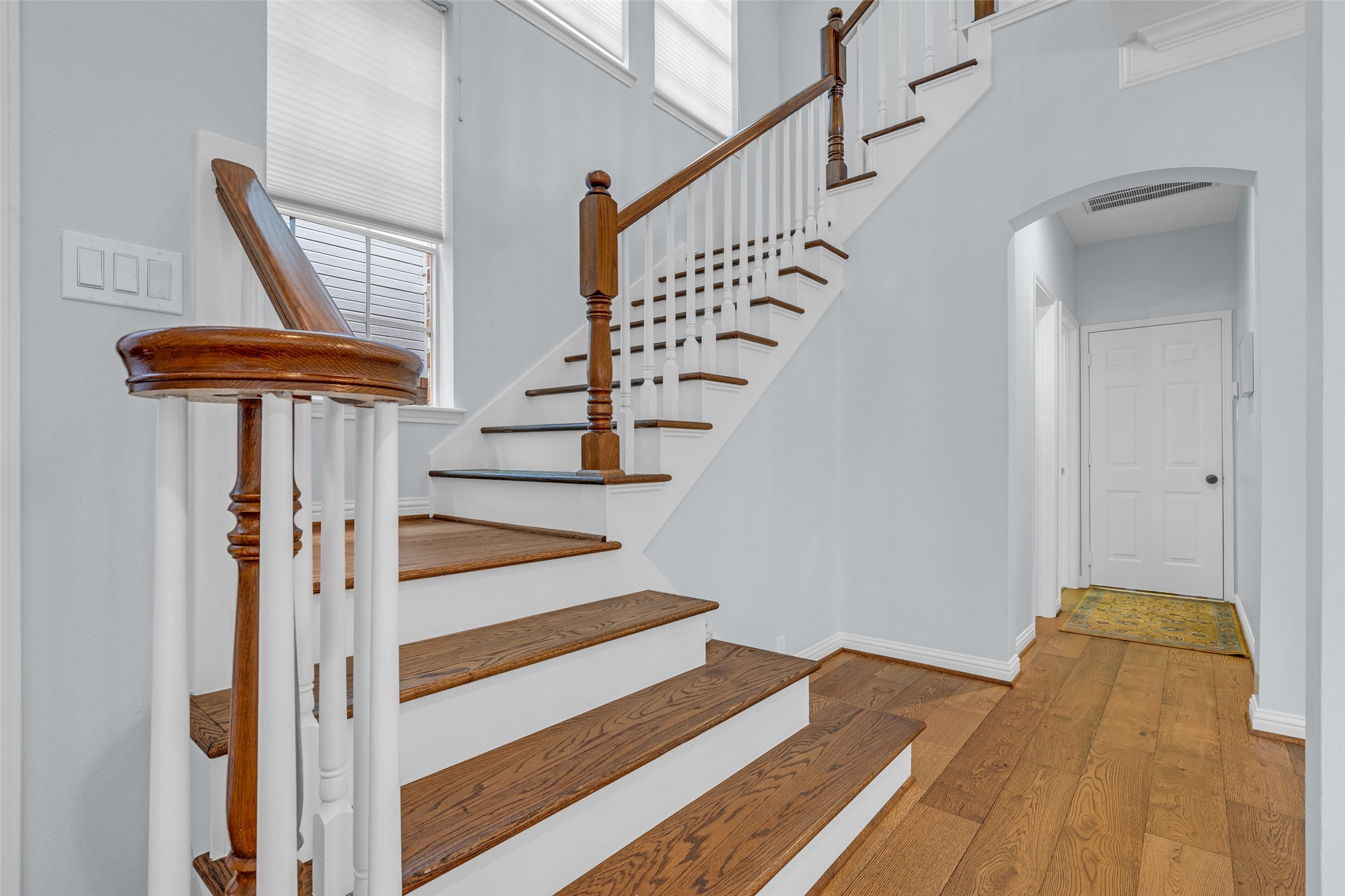 12852 Kingsbridge Lane Property Photo 14