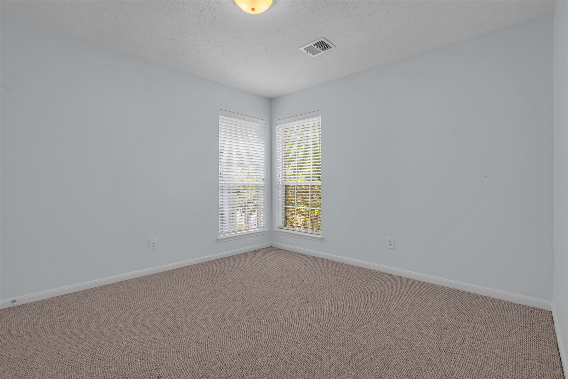 12852 Kingsbridge Lane Property Photo 20