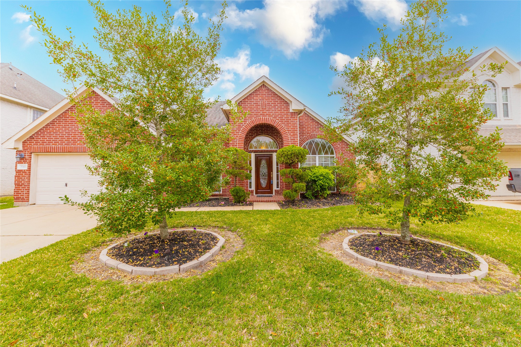 2201 Signal Hill Drive Property Photo 1