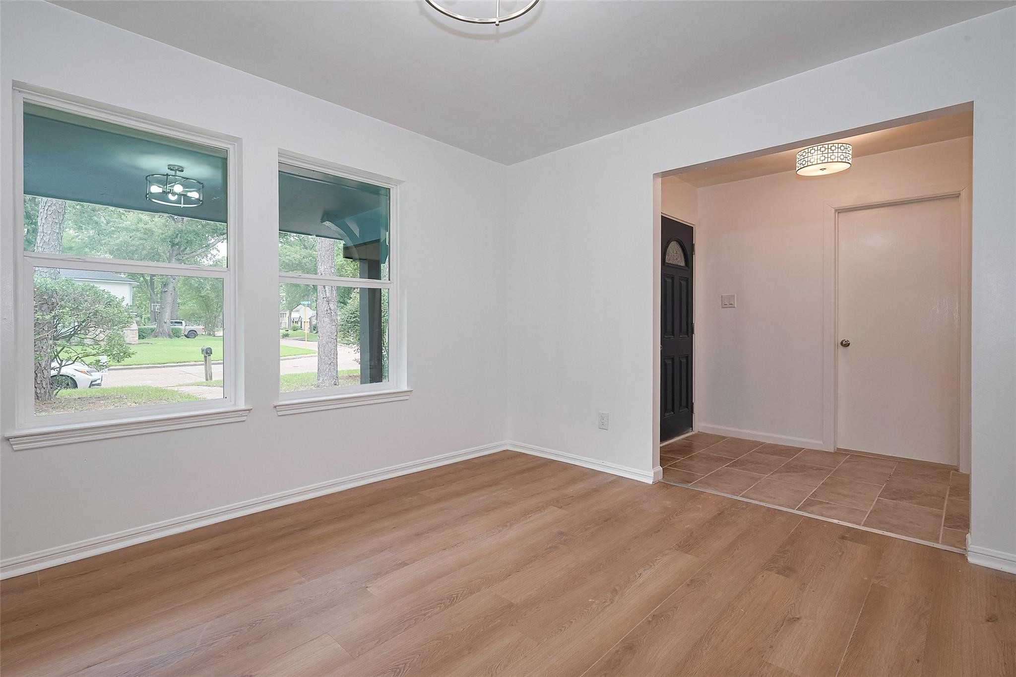 25303 Lynbriar Lane Property Photo 4
