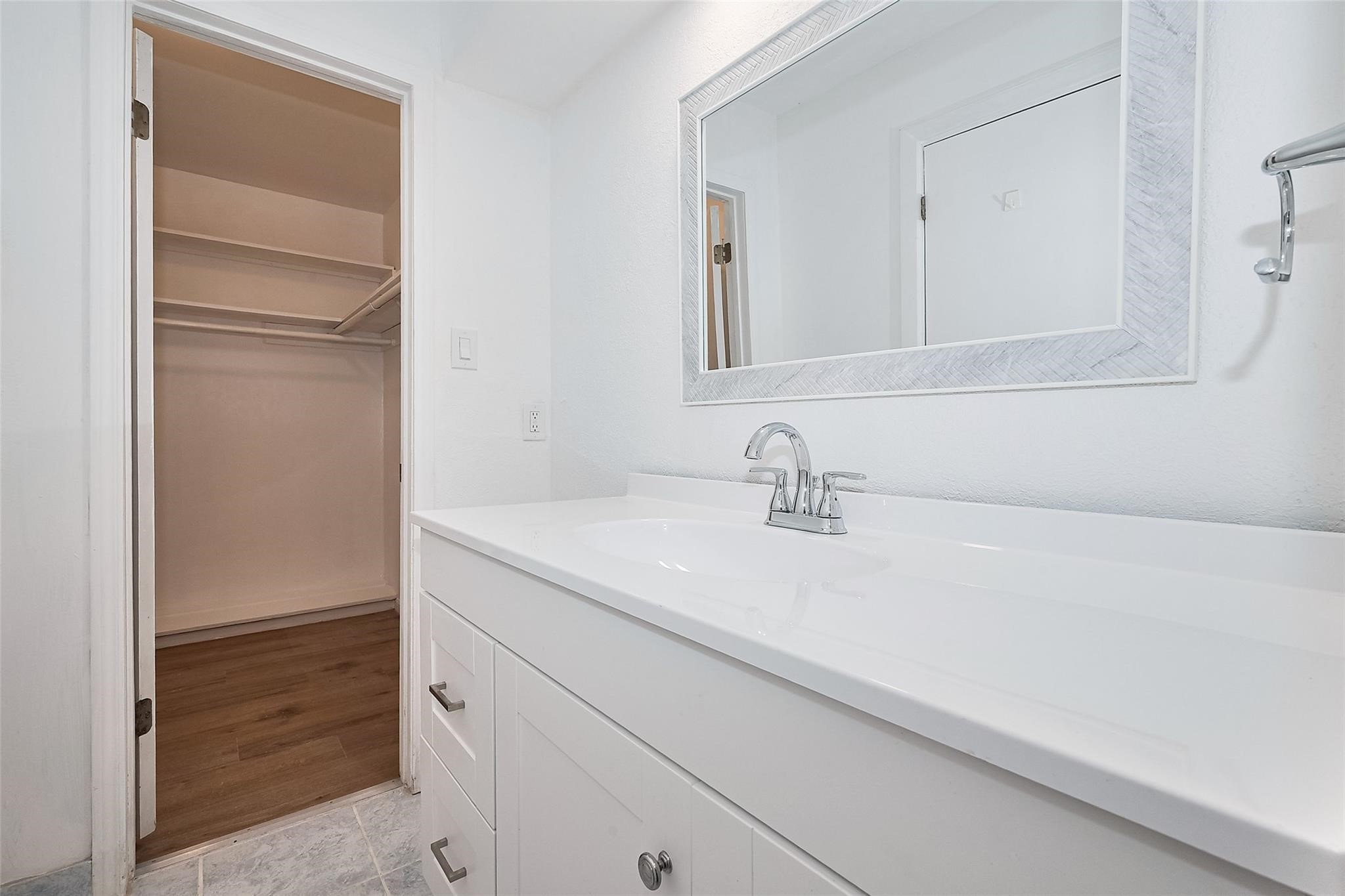 25303 Lynbriar Lane Property Photo 28