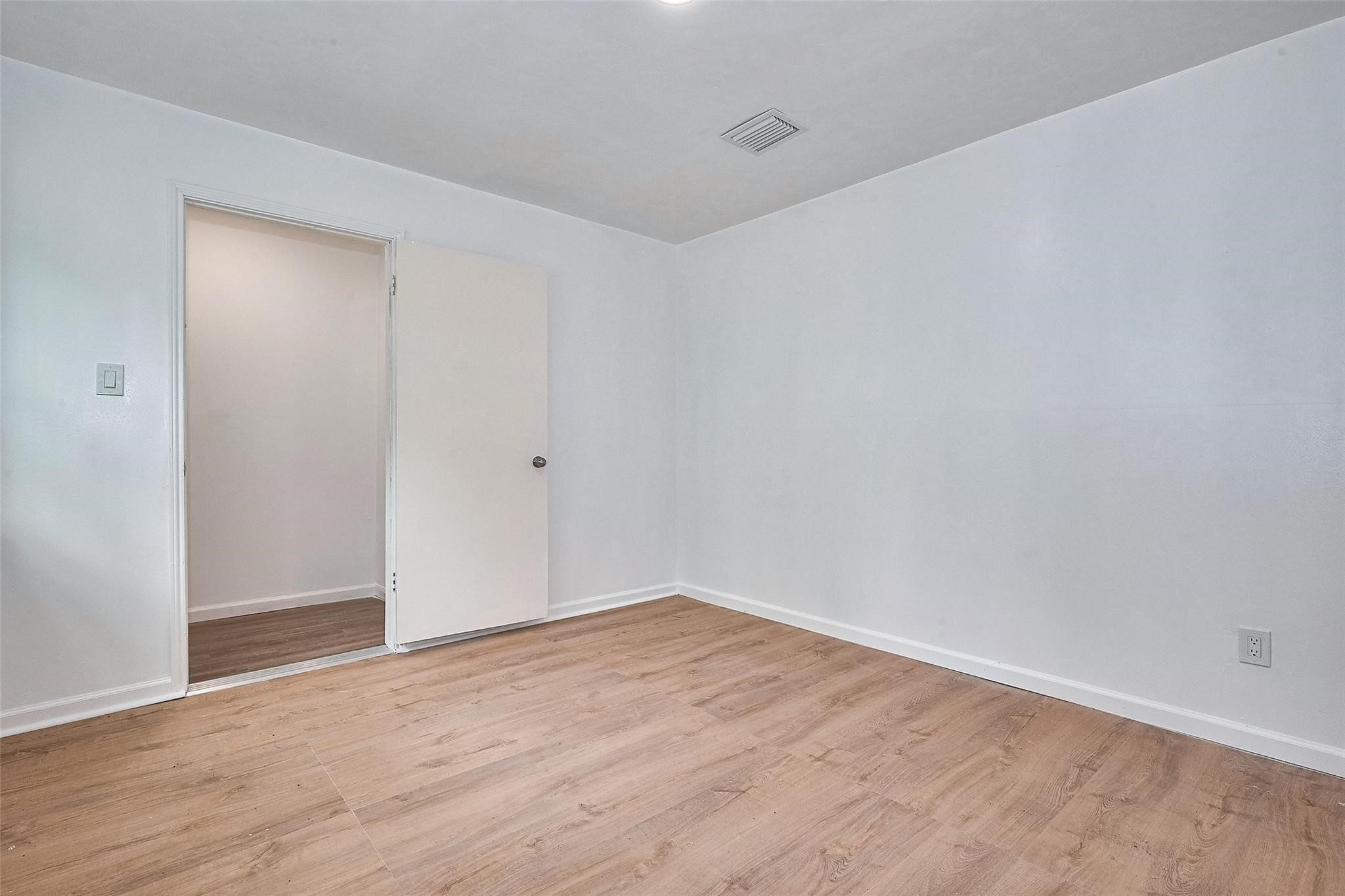 25303 Lynbriar Lane Property Photo 32