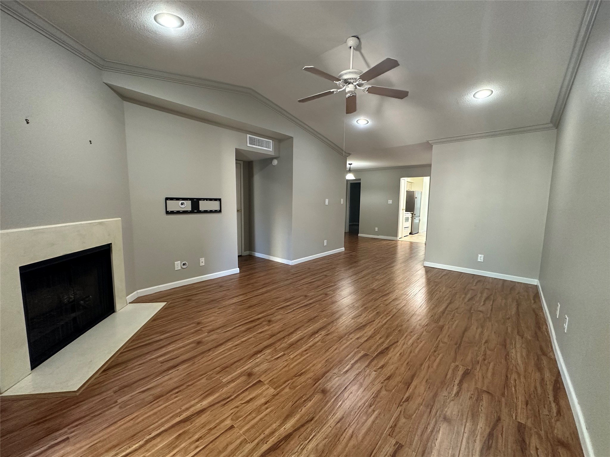 2120 El Paseo Street 806 Property Photo 6