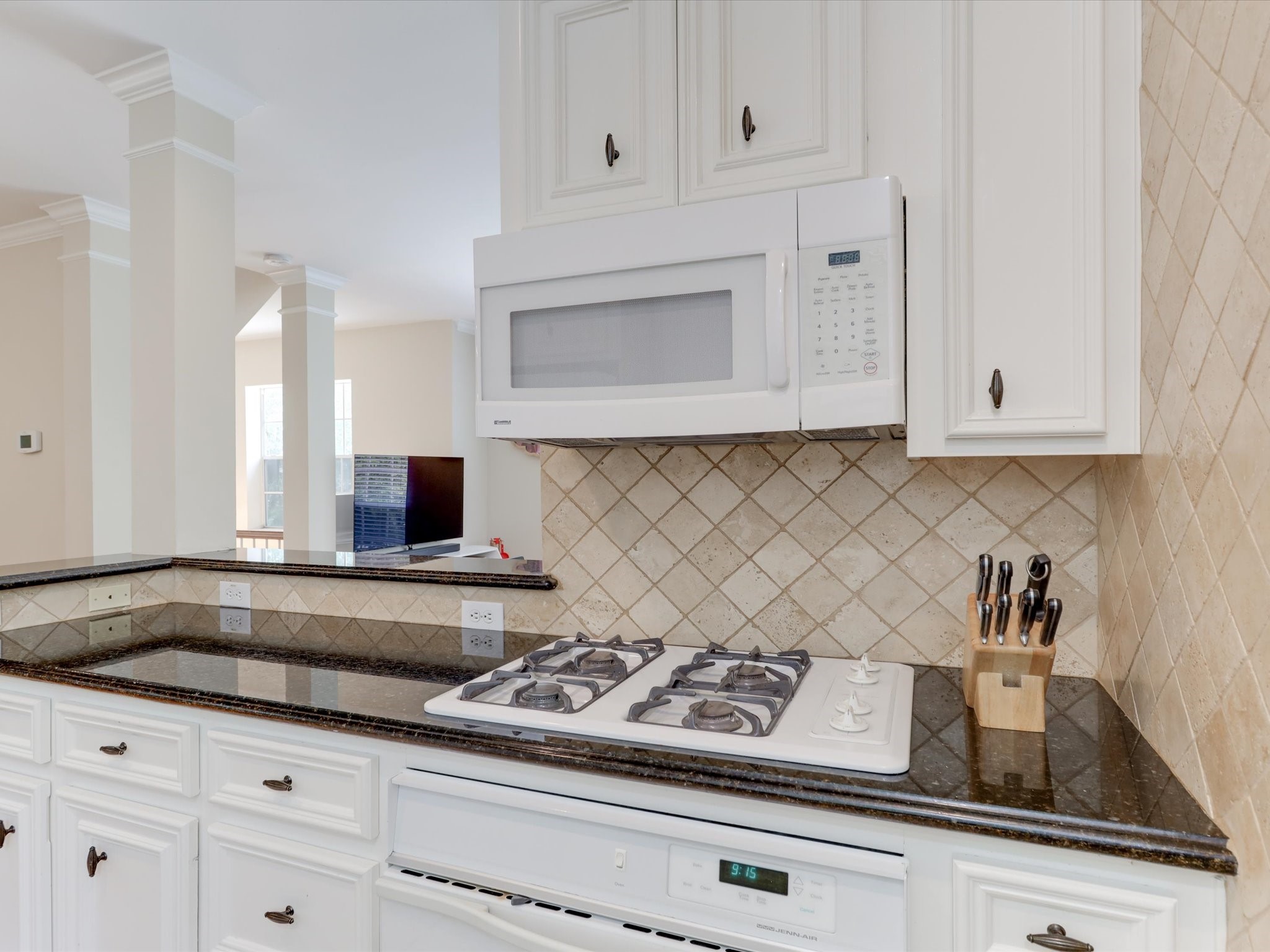 1706 Tuam Street C Property Photo 12