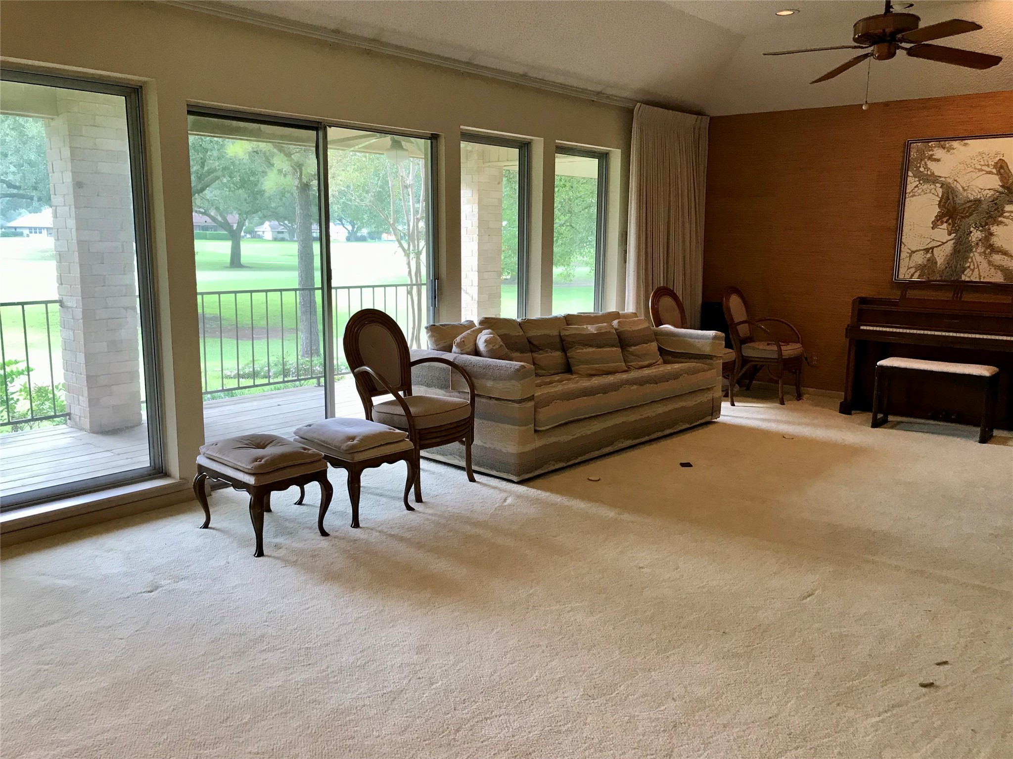9 Burnham Circle Property Photo 4