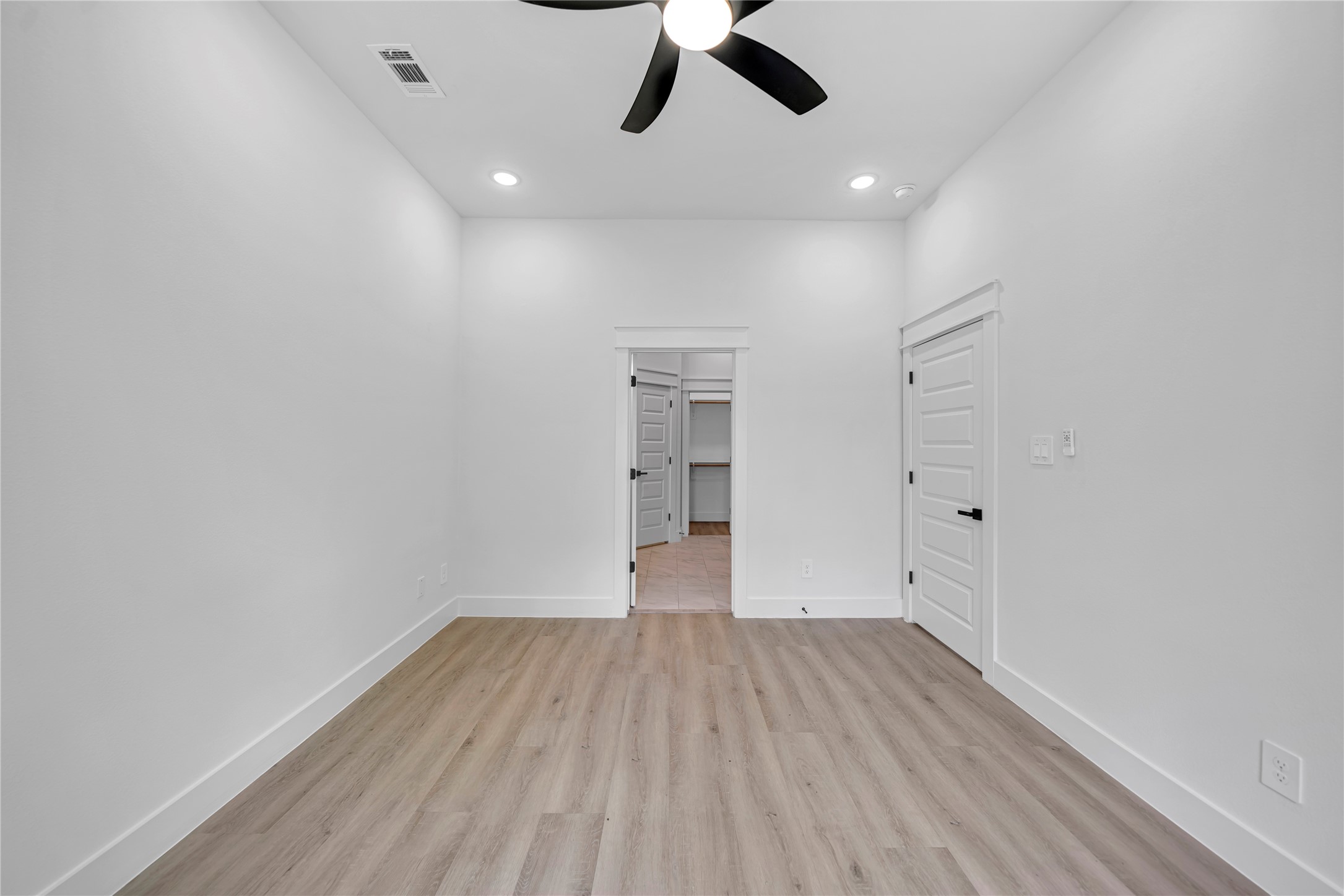 4834 Higgins Street A Property Photo 12