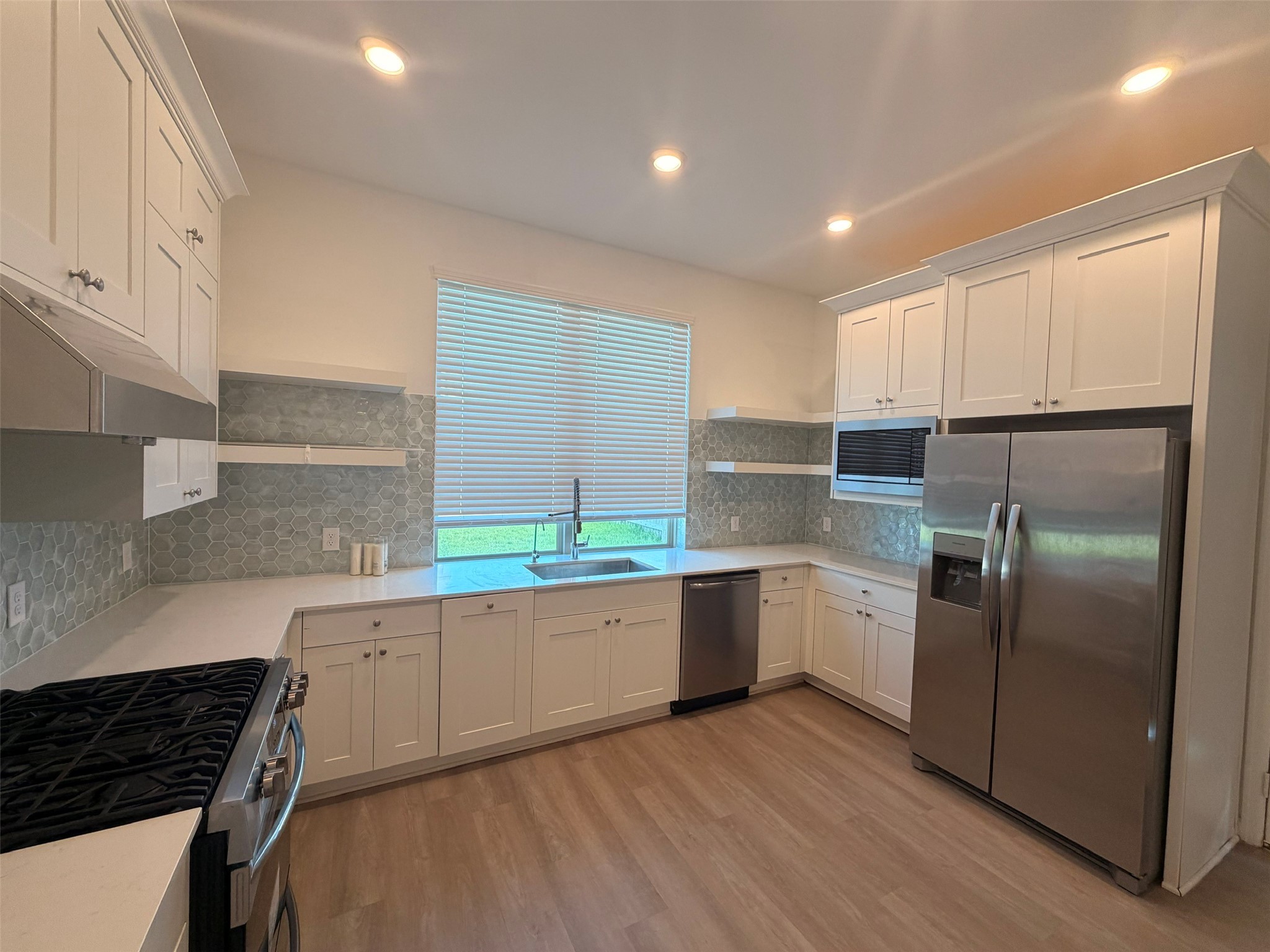 4922 Sand Clouds Drive Property Photo 5