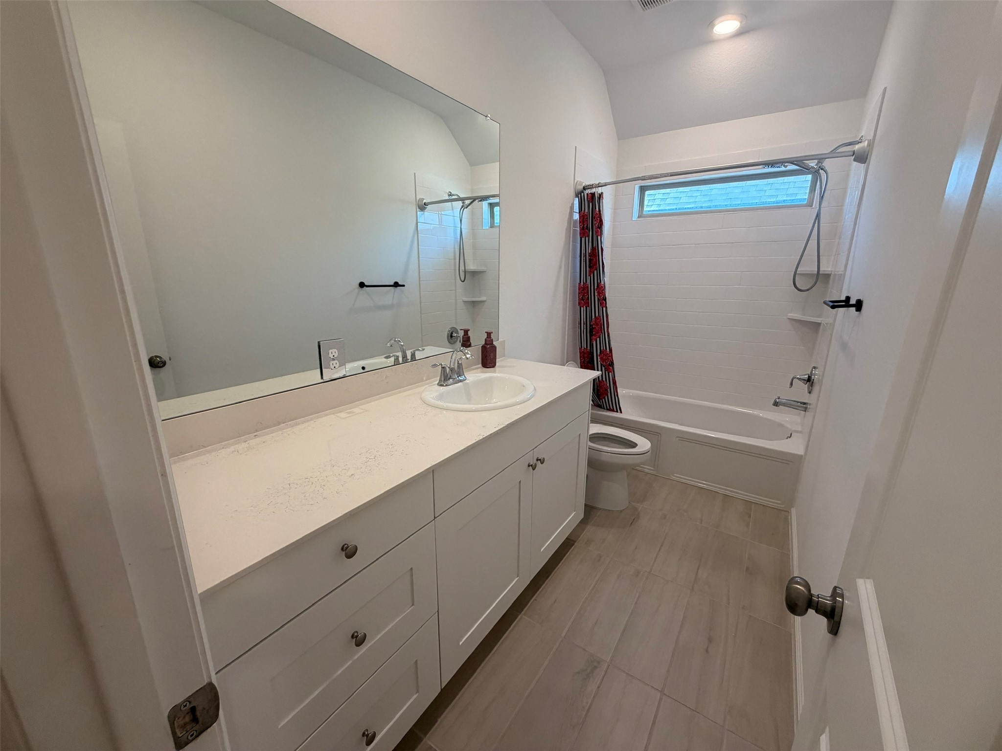 4922 Sand Clouds Drive Property Photo 14