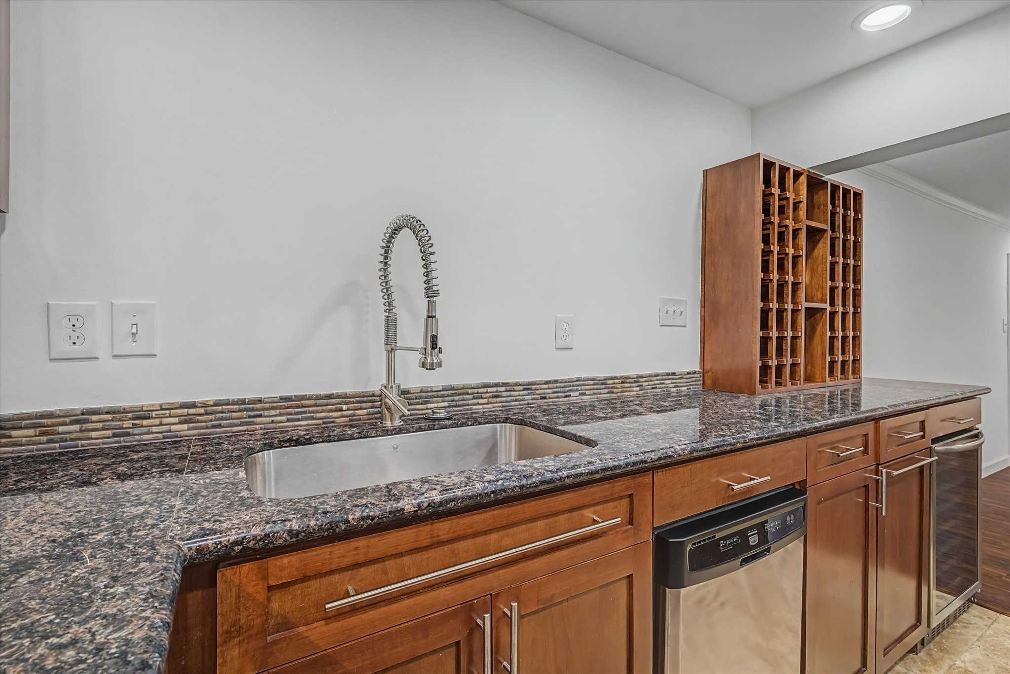 7575 Katy Freeway 4 Property Photo 15