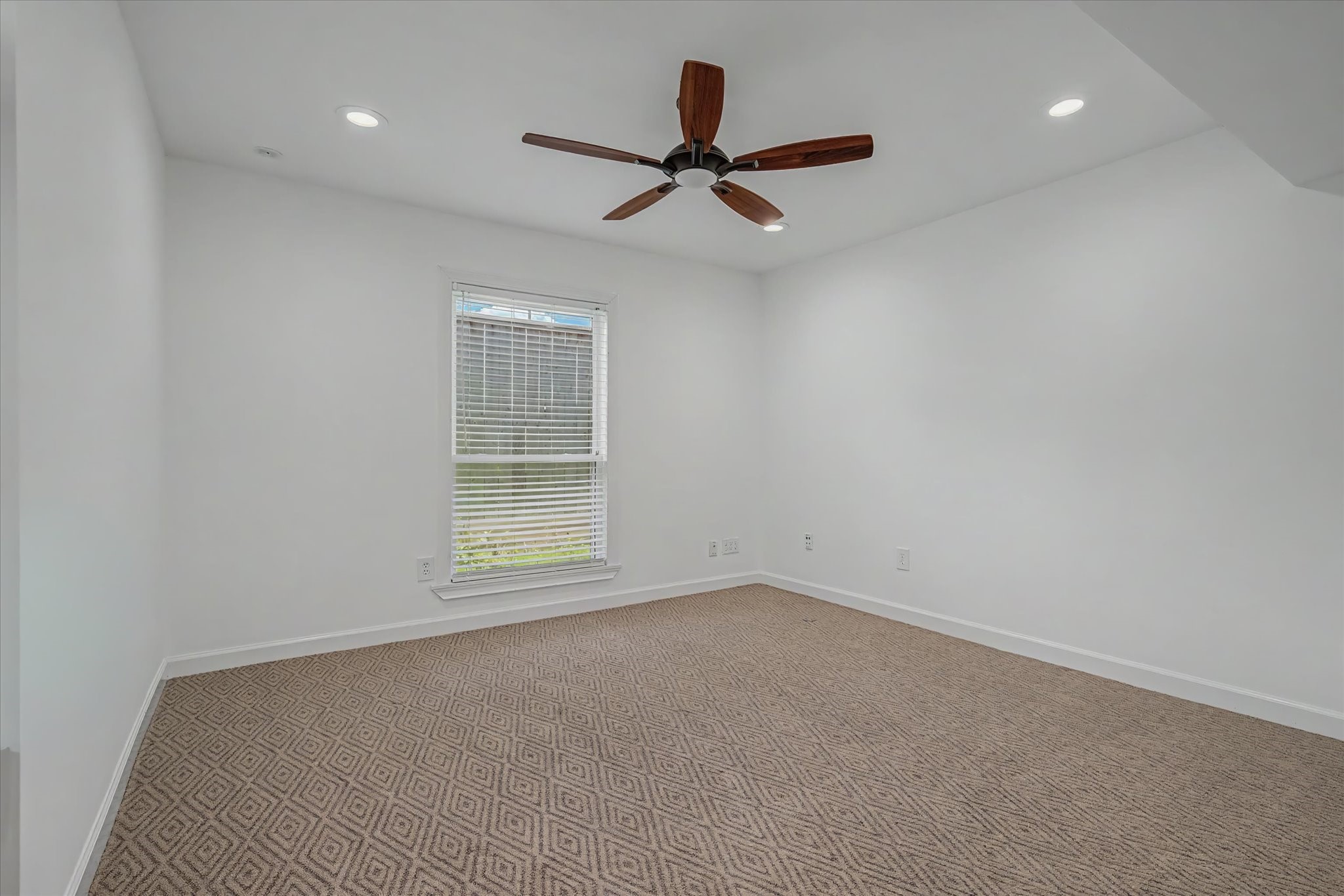 7575 Katy Freeway 4 Property Photo 45