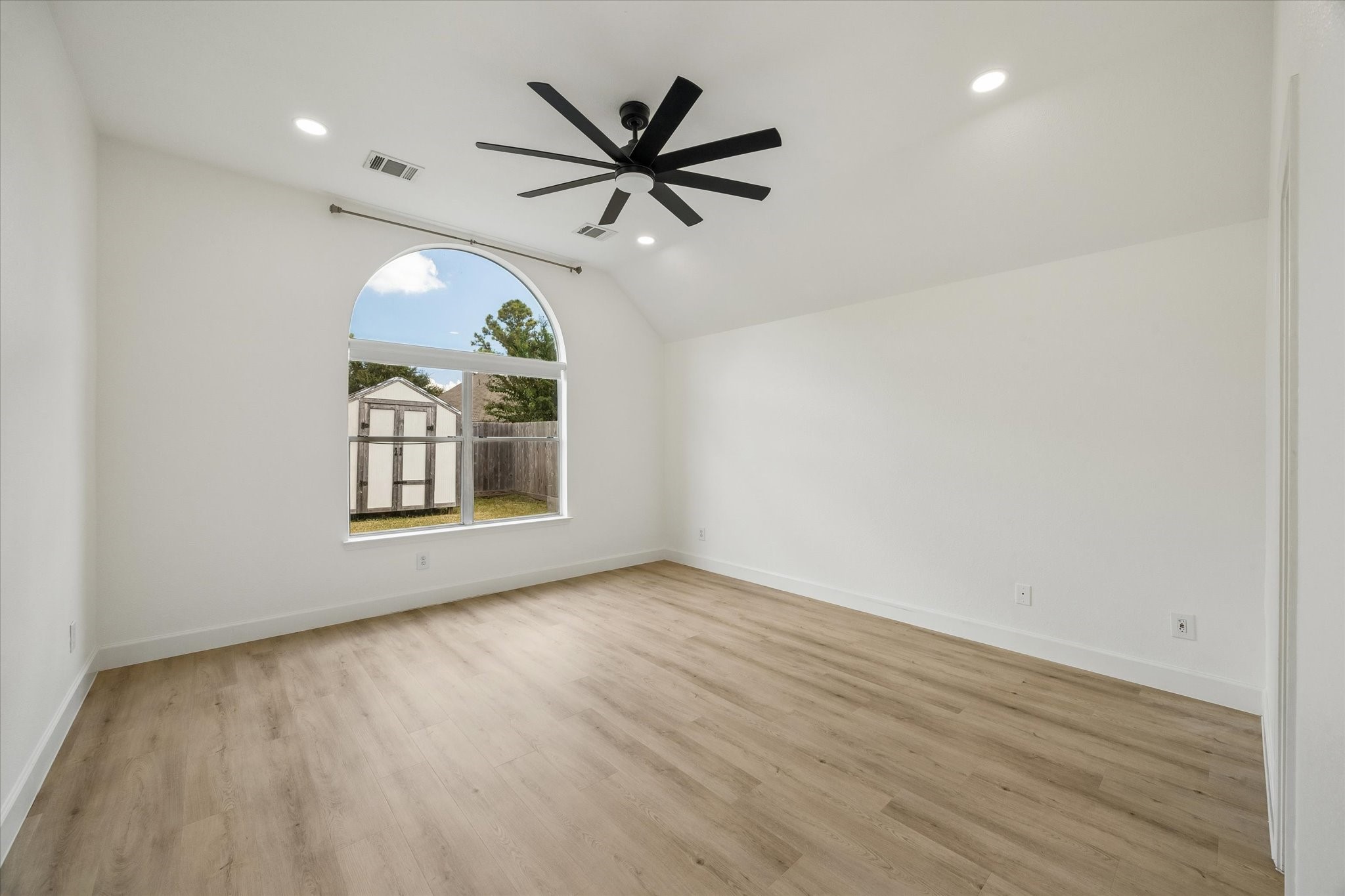 1205 Pine Field Property Photo 14