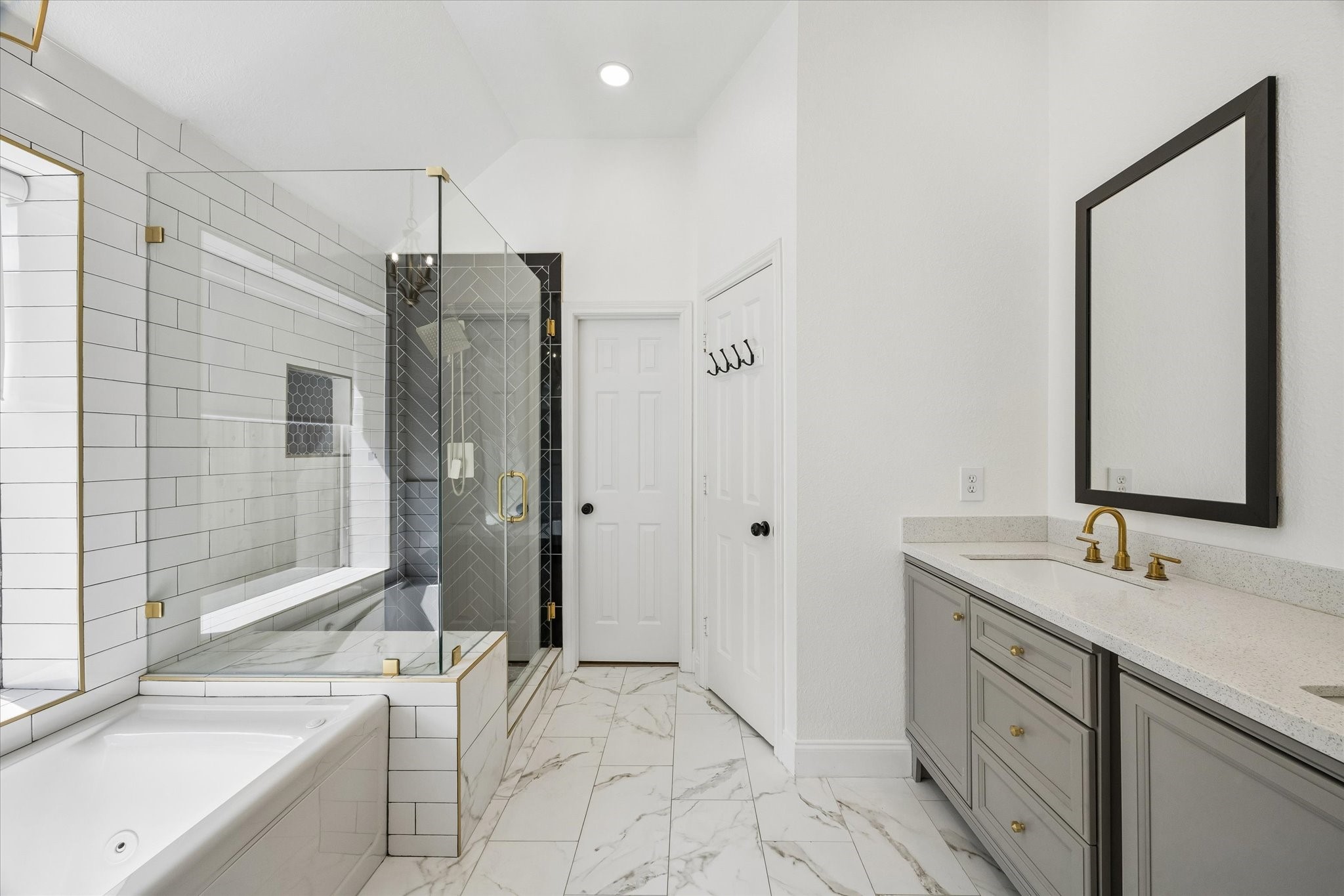 1205 Pine Field Property Photo 18