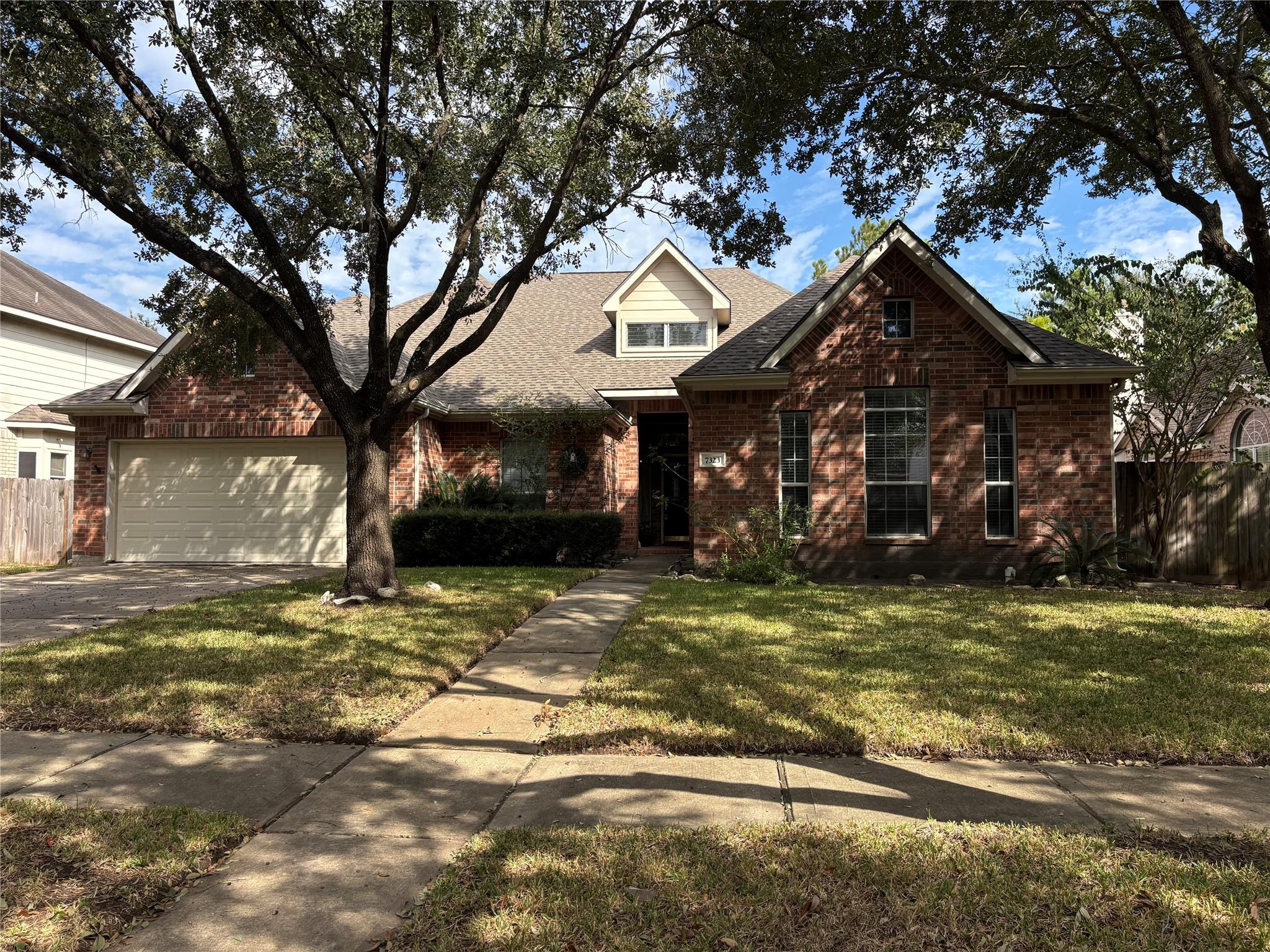 7323 Wakefield Meadow Lane Property Photo 1
