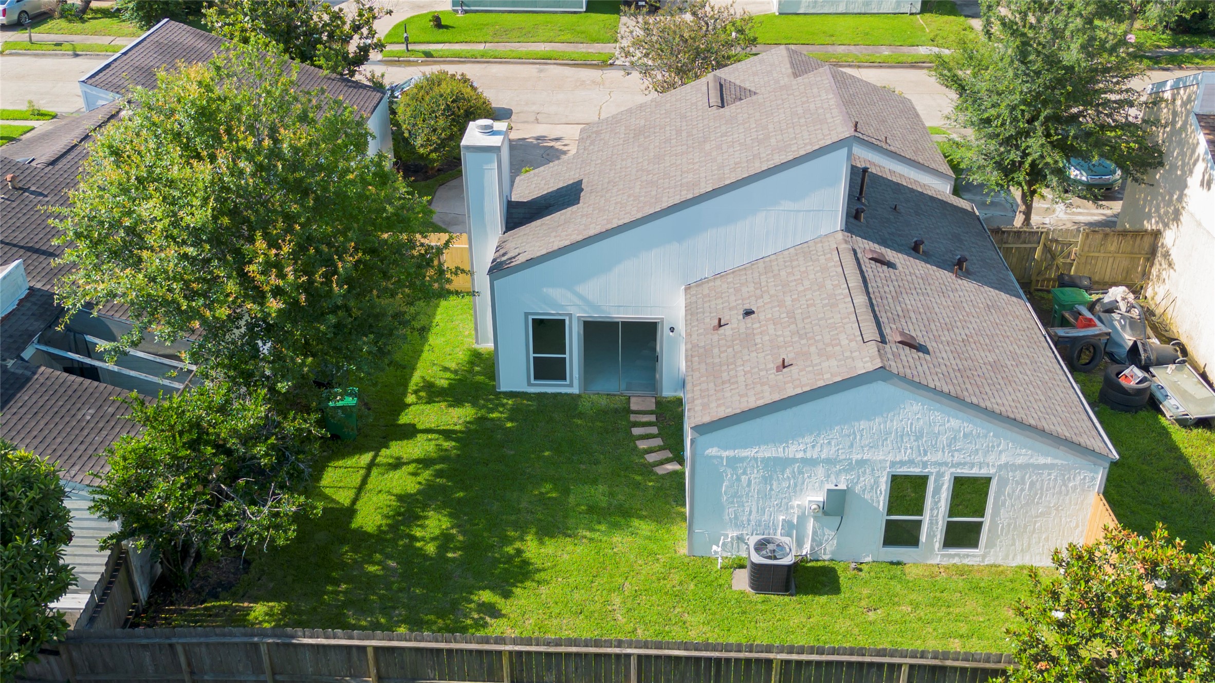 11042 Petworth Drive Property Photo 5