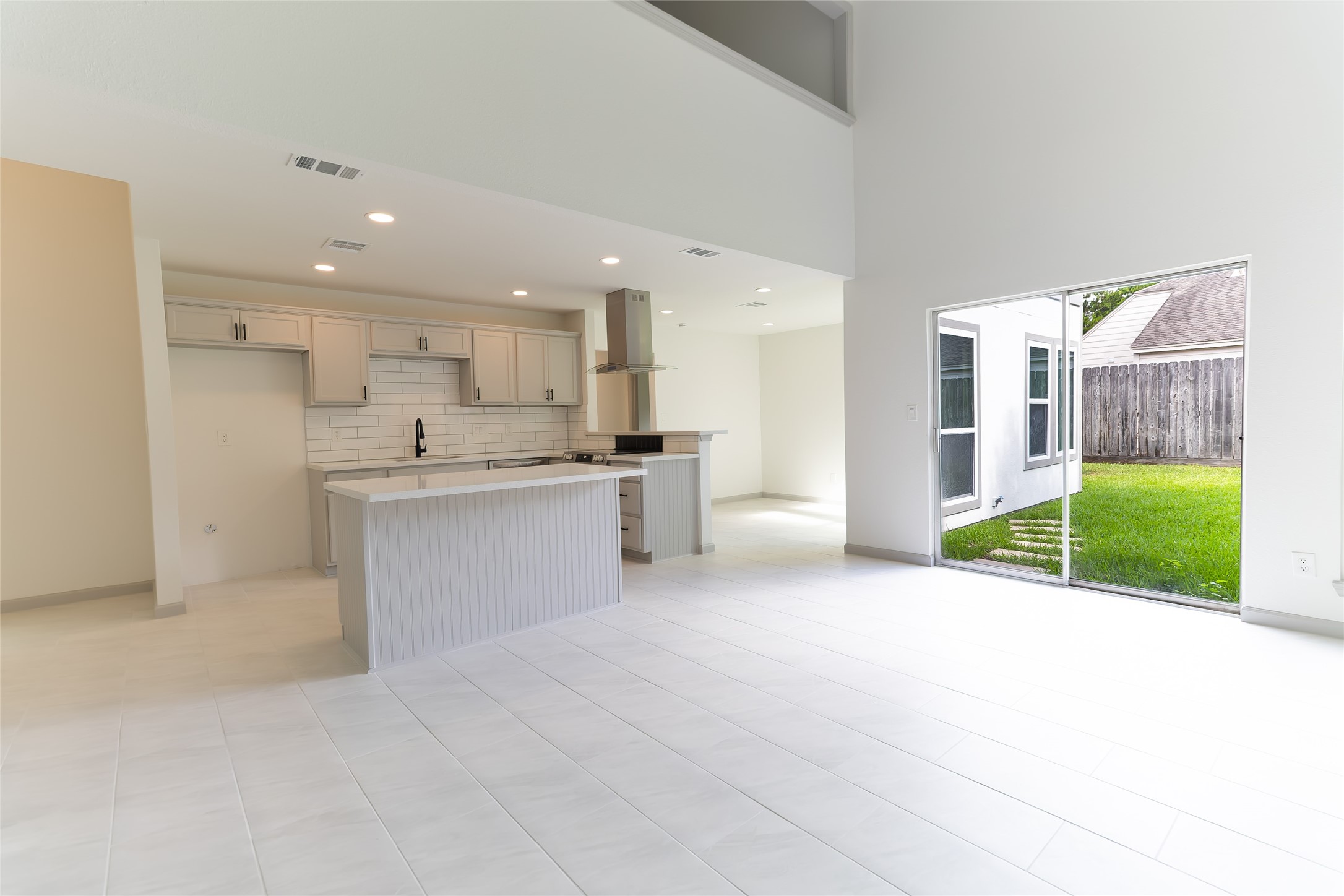 11042 Petworth Drive Property Photo 10