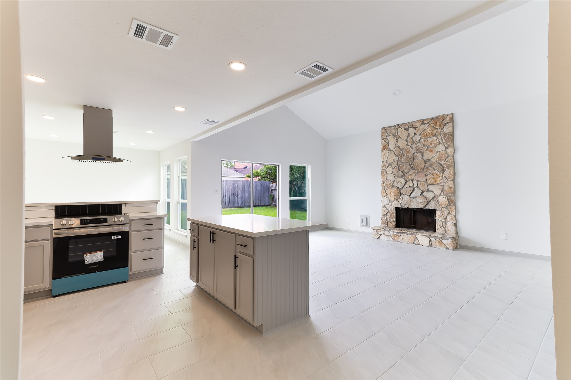 11042 Petworth Drive Property Photo 13