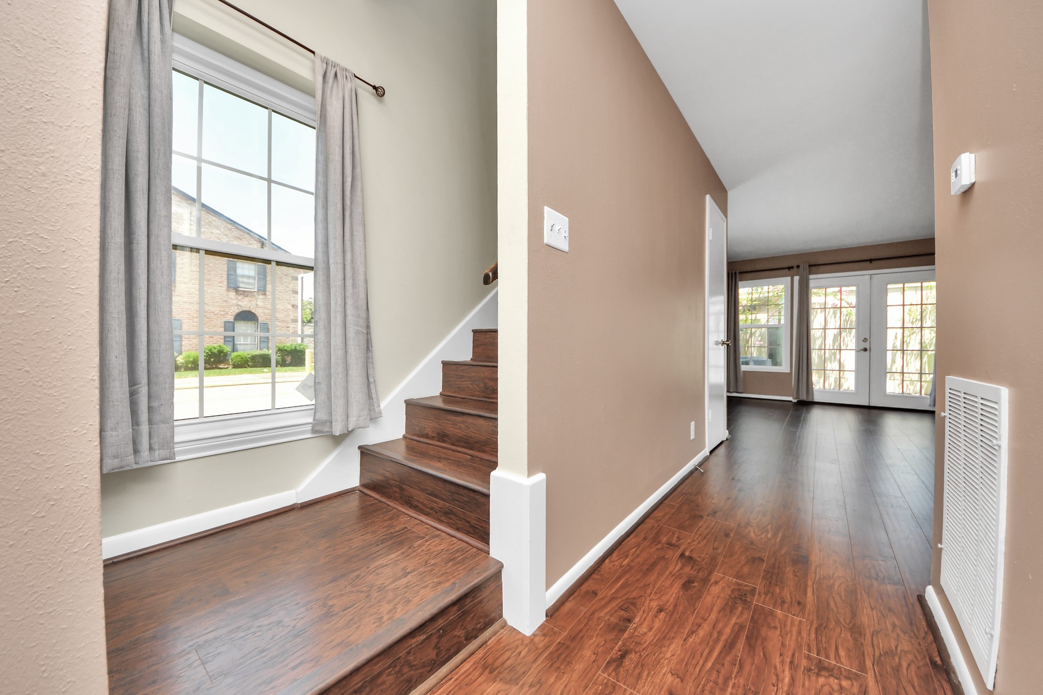 6334 Chevy Chase Drive 17 Property Photo 13