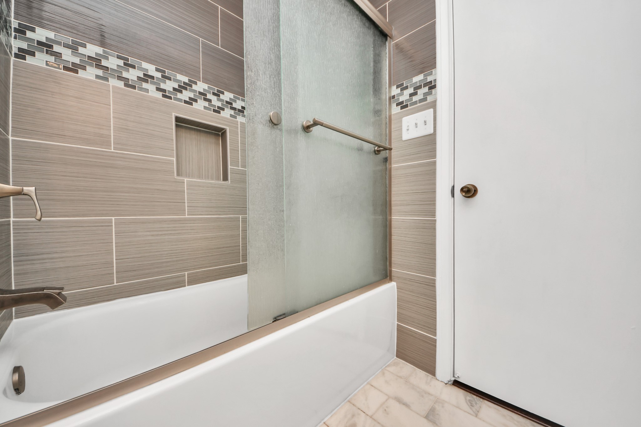 6334 Chevy Chase Drive 17 Property Photo 19