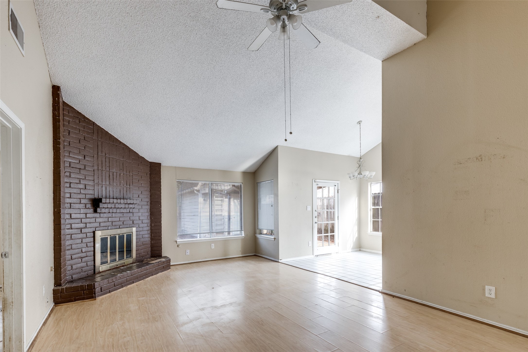 24010 Landing Way Drive Property Photo 3