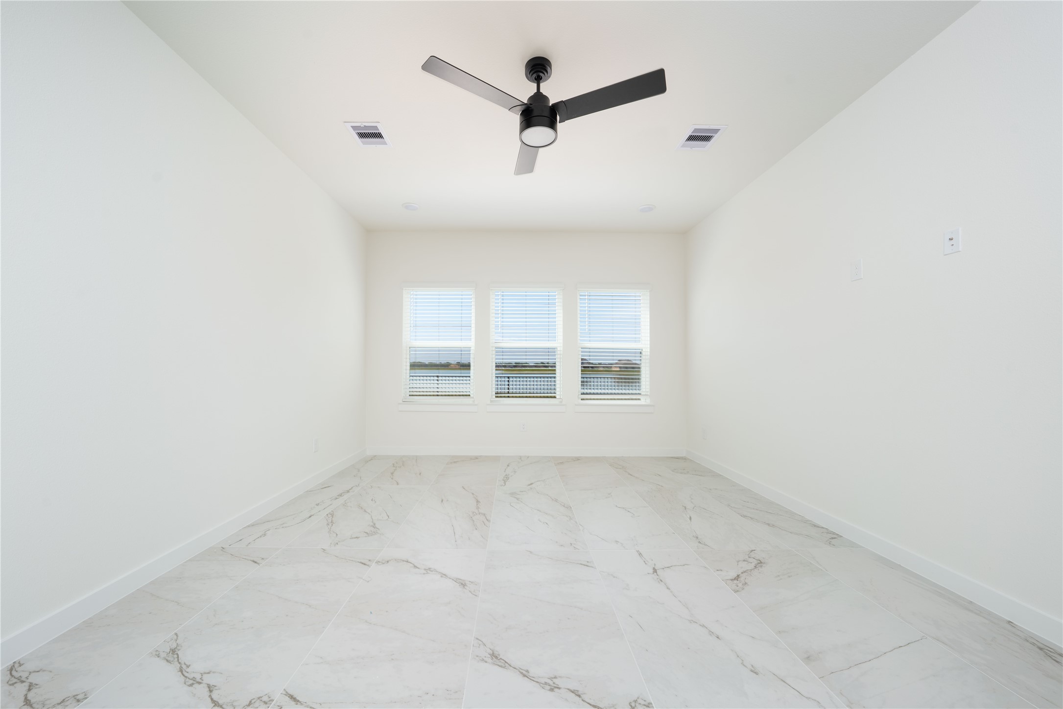 6026 Royal Palm Drive Property Photo 13
