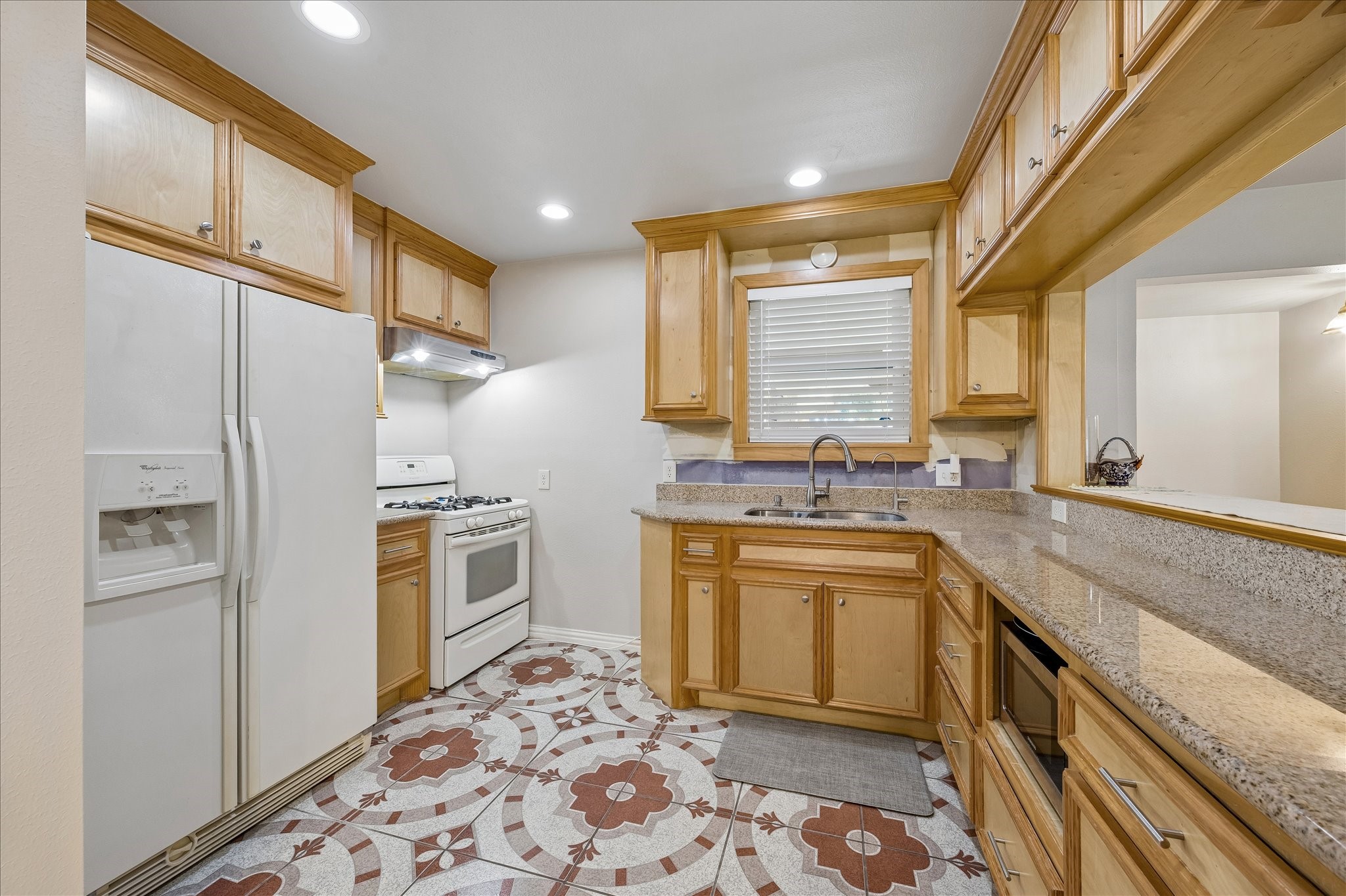 8403 Meadowshire Street Property Photo 3