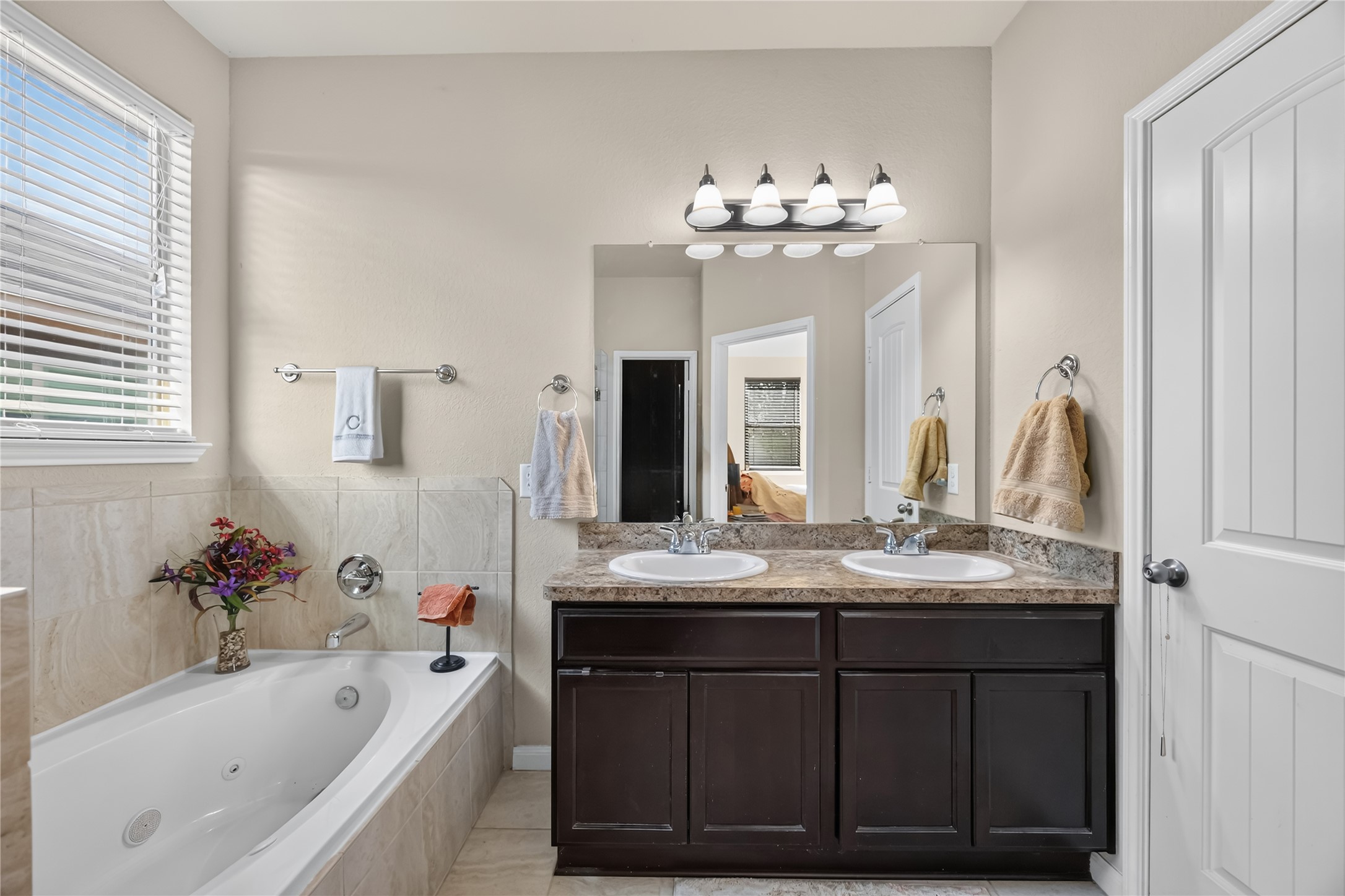 4191 Waukegan Road Property Photo 22