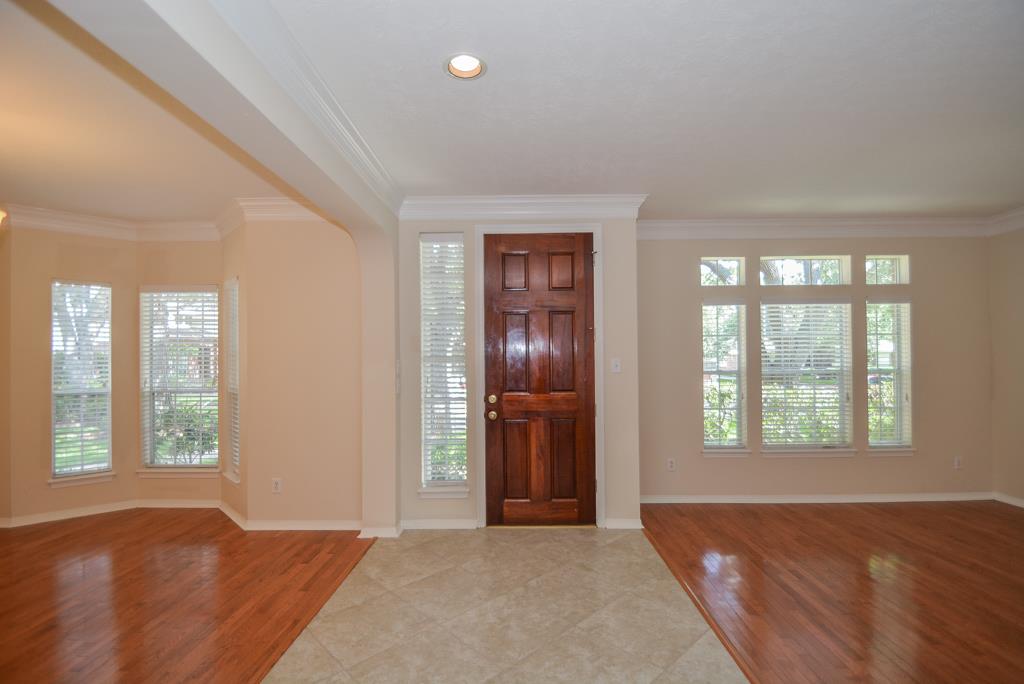 910 Chinni Court Property Photo 2