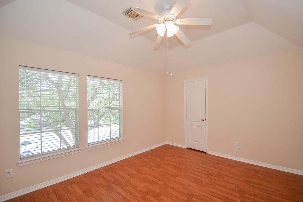 910 Chinni Court Property Photo 25