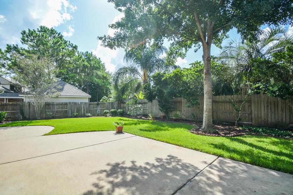910 Chinni Court Property Photo 28