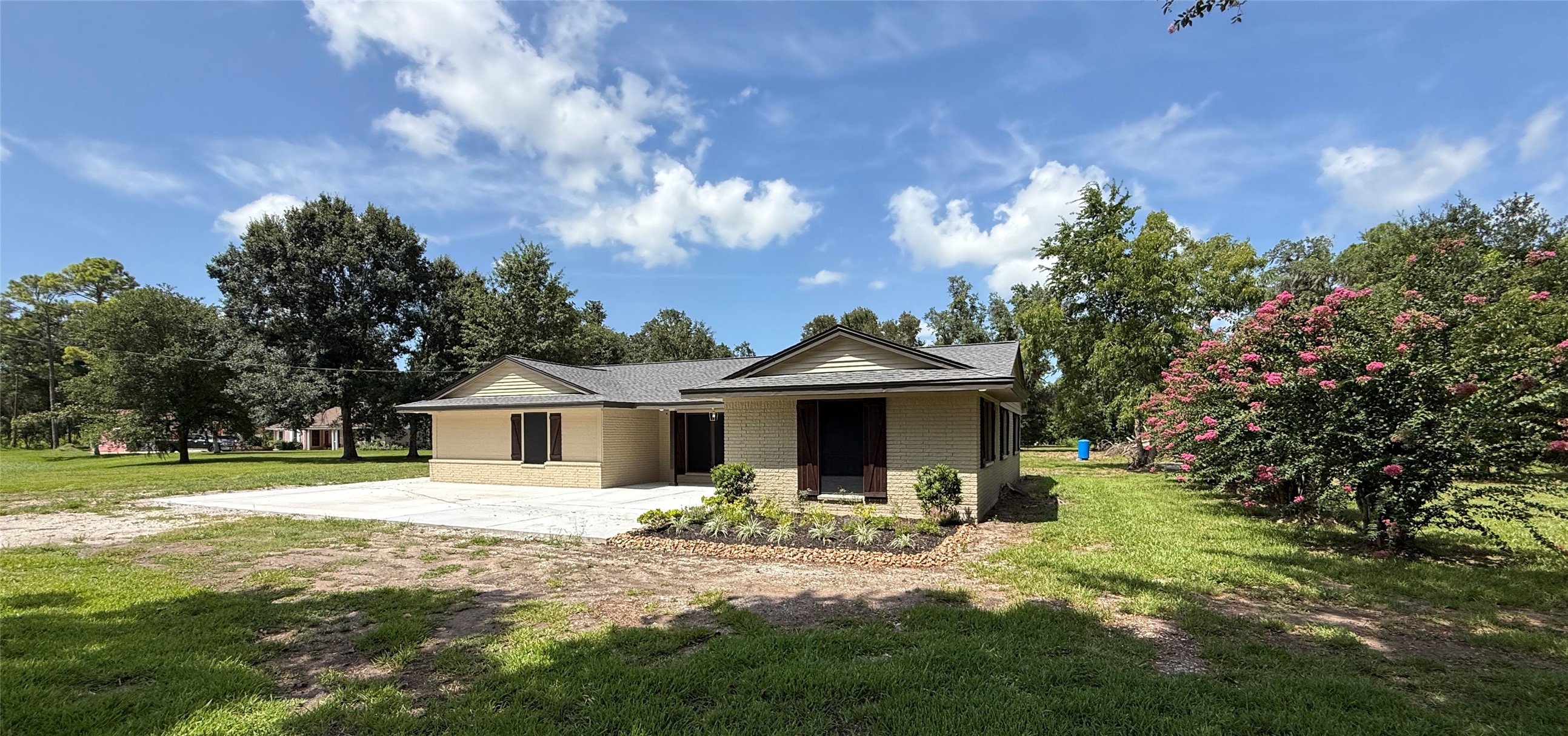 18079 County Road 463 Property Photo 5
