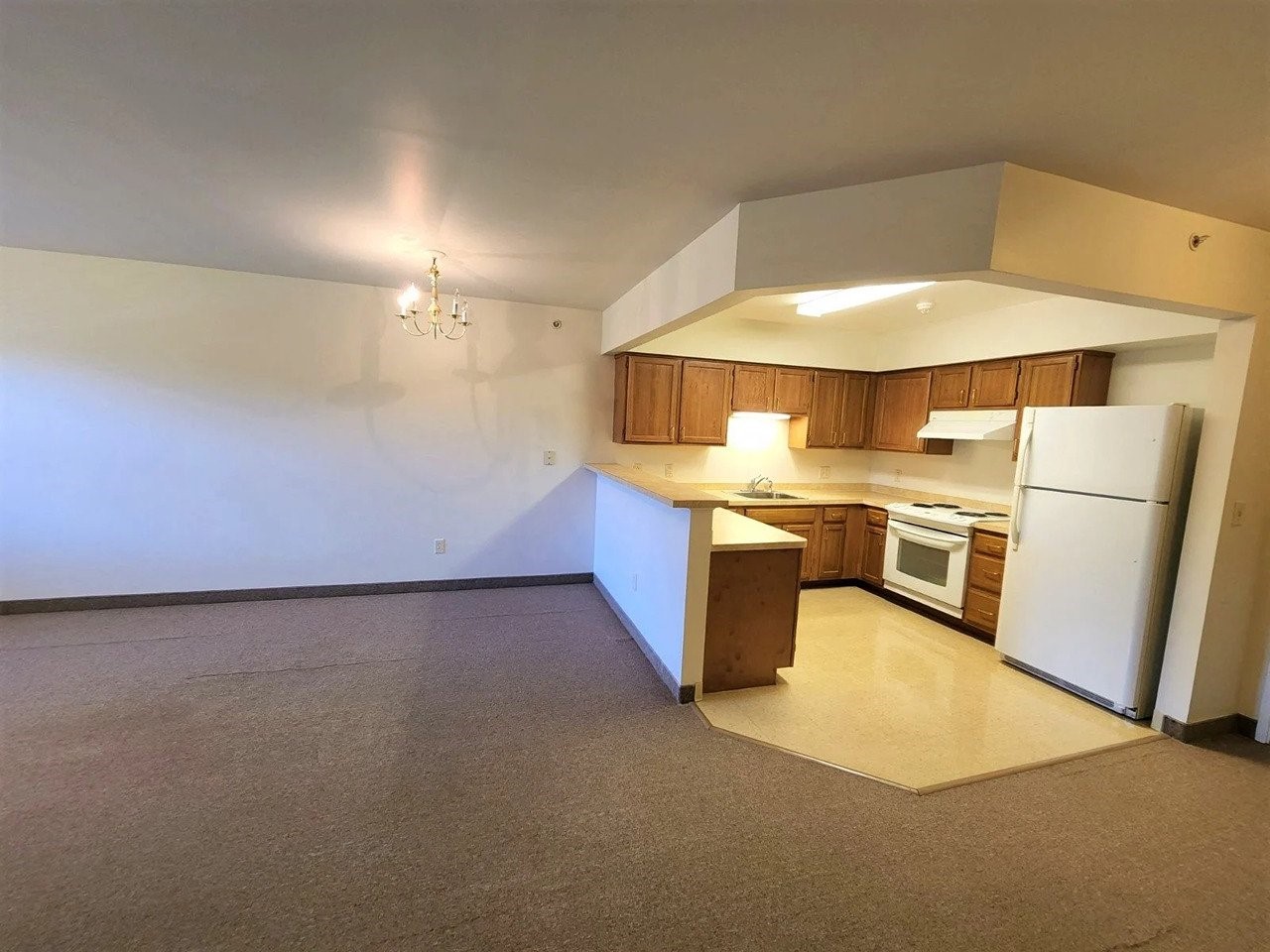 100 Canal View Dr, Ny Property Photo 11