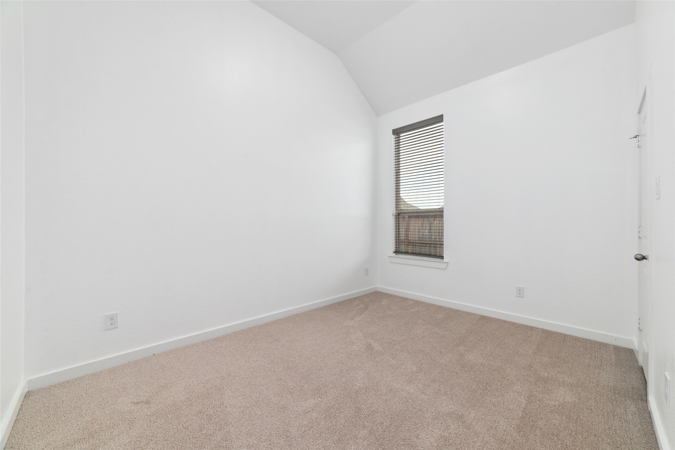 7315 Camden Crestwood Way Property Photo 20
