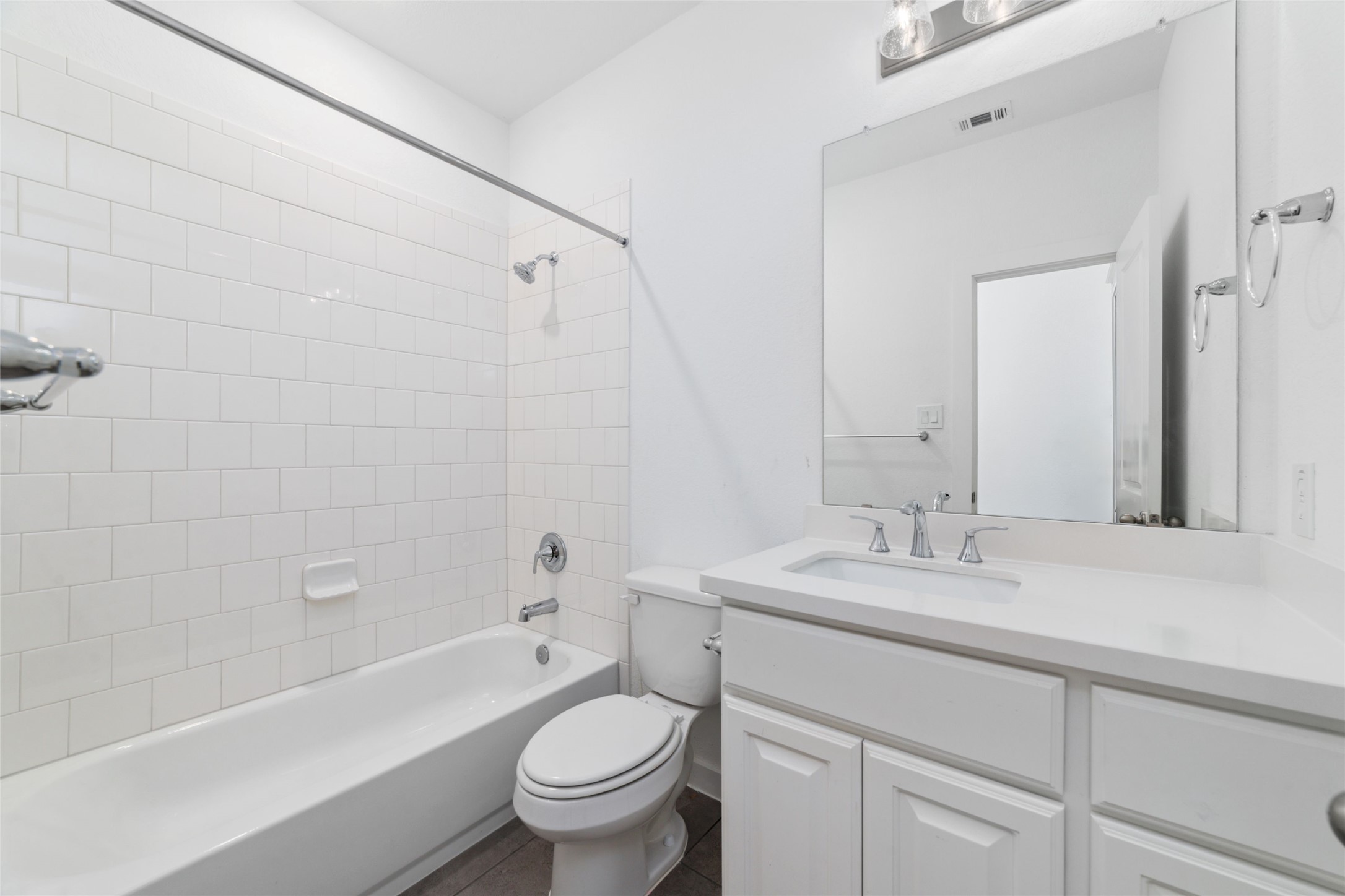 7315 Camden Crestwood Way Property Photo 21