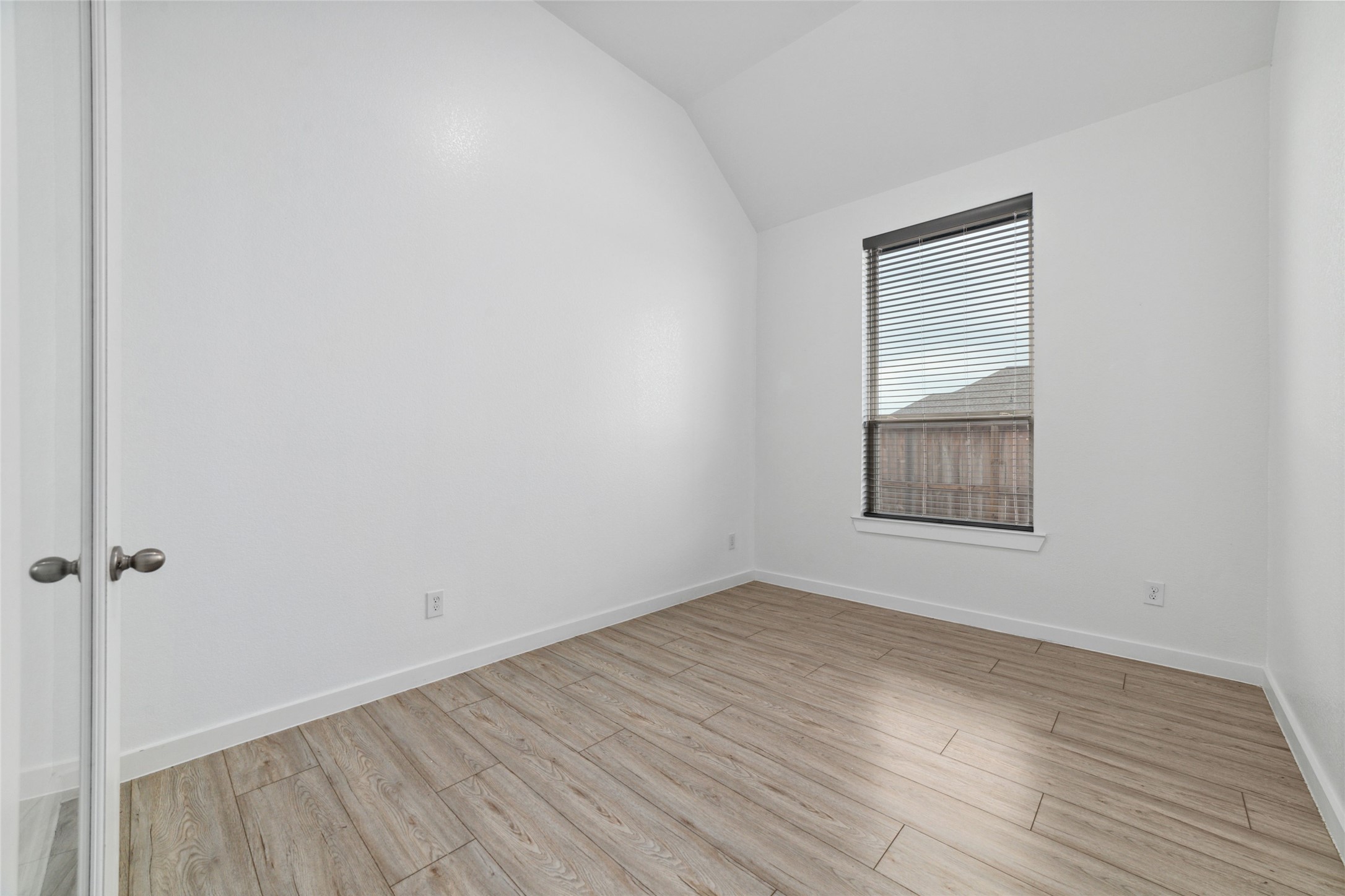 7315 Camden Crestwood Way Property Photo 35