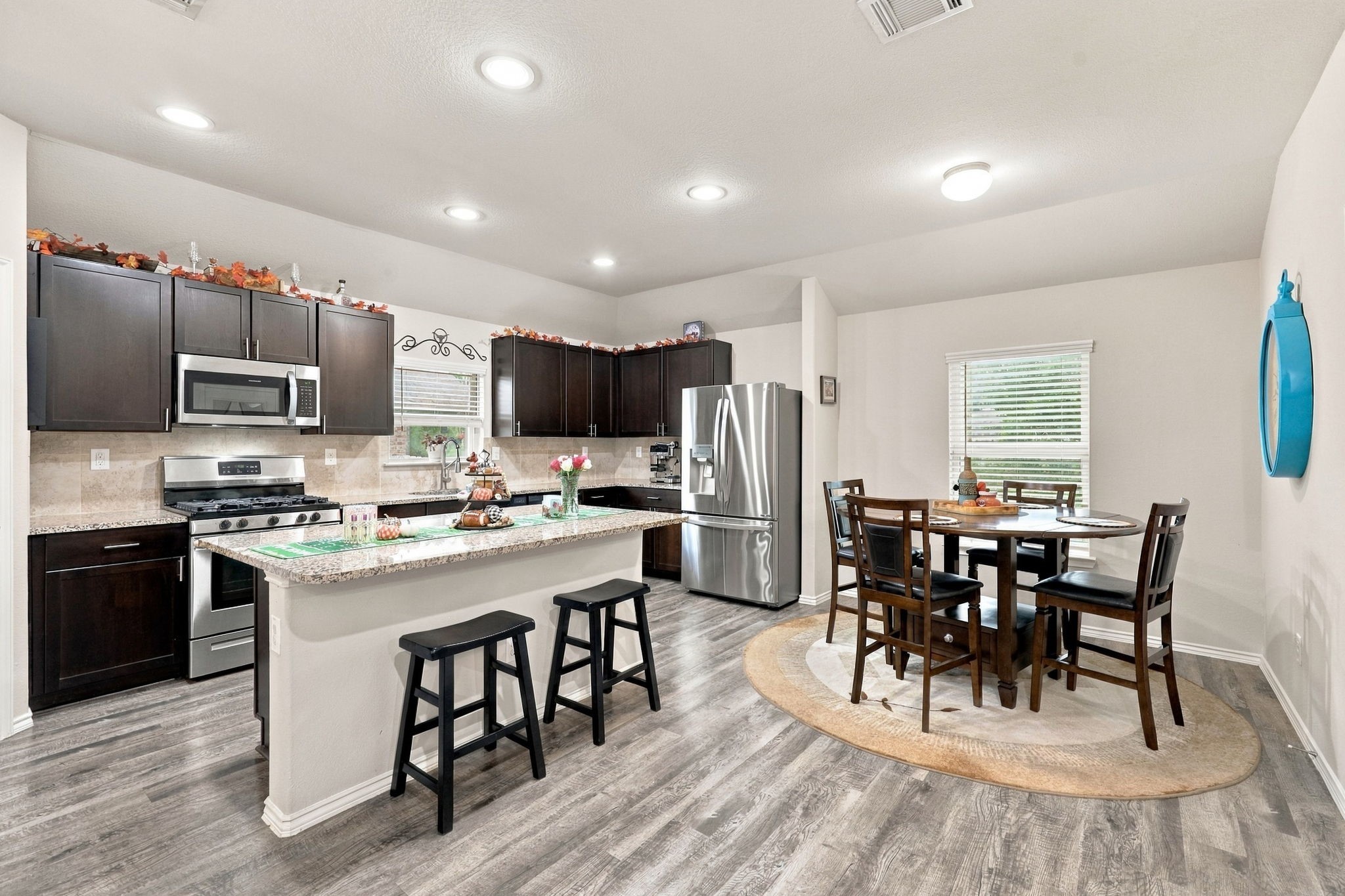 154 Valiant Ridge Trail Property Photo 8