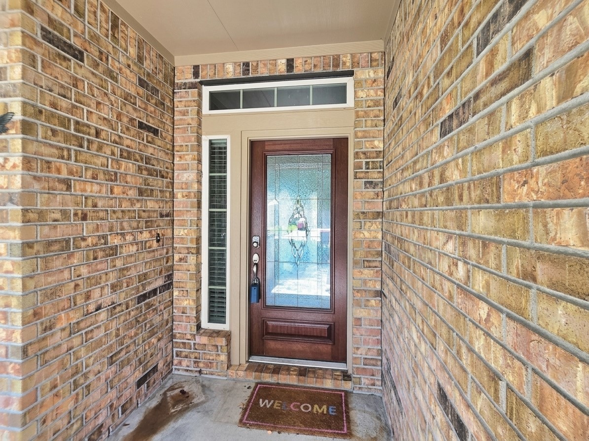 8206 Oxbow Manor Lane Property Photo 6