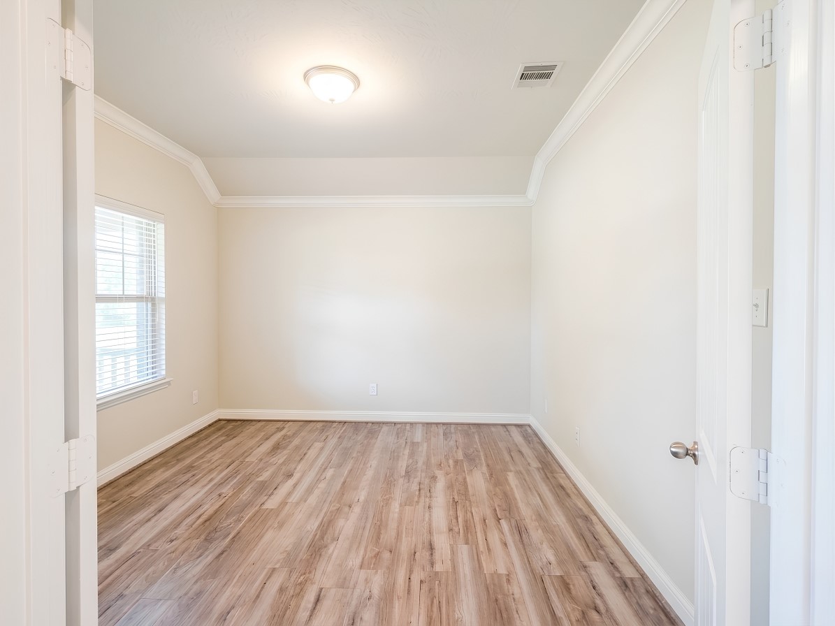 8206 Oxbow Manor Lane Property Photo 10