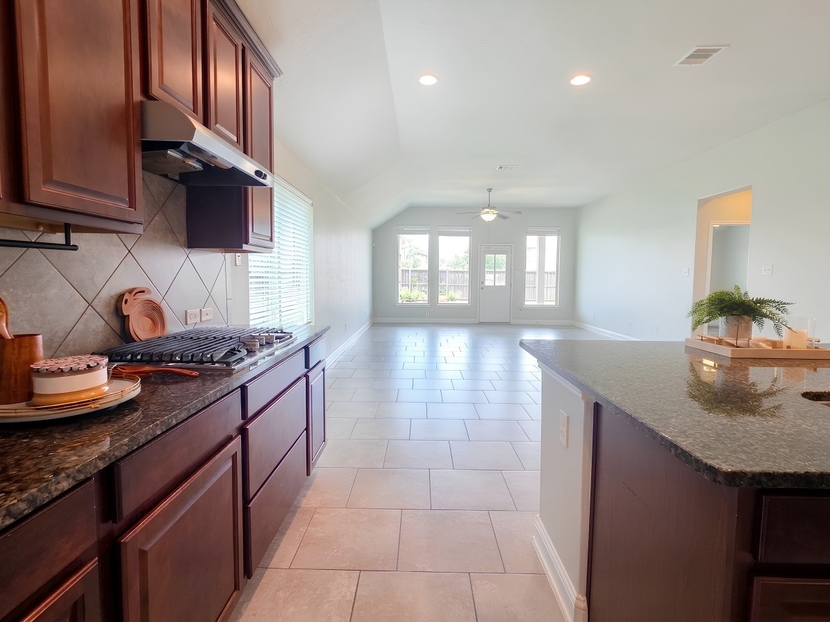 8206 Oxbow Manor Lane Property Photo 15