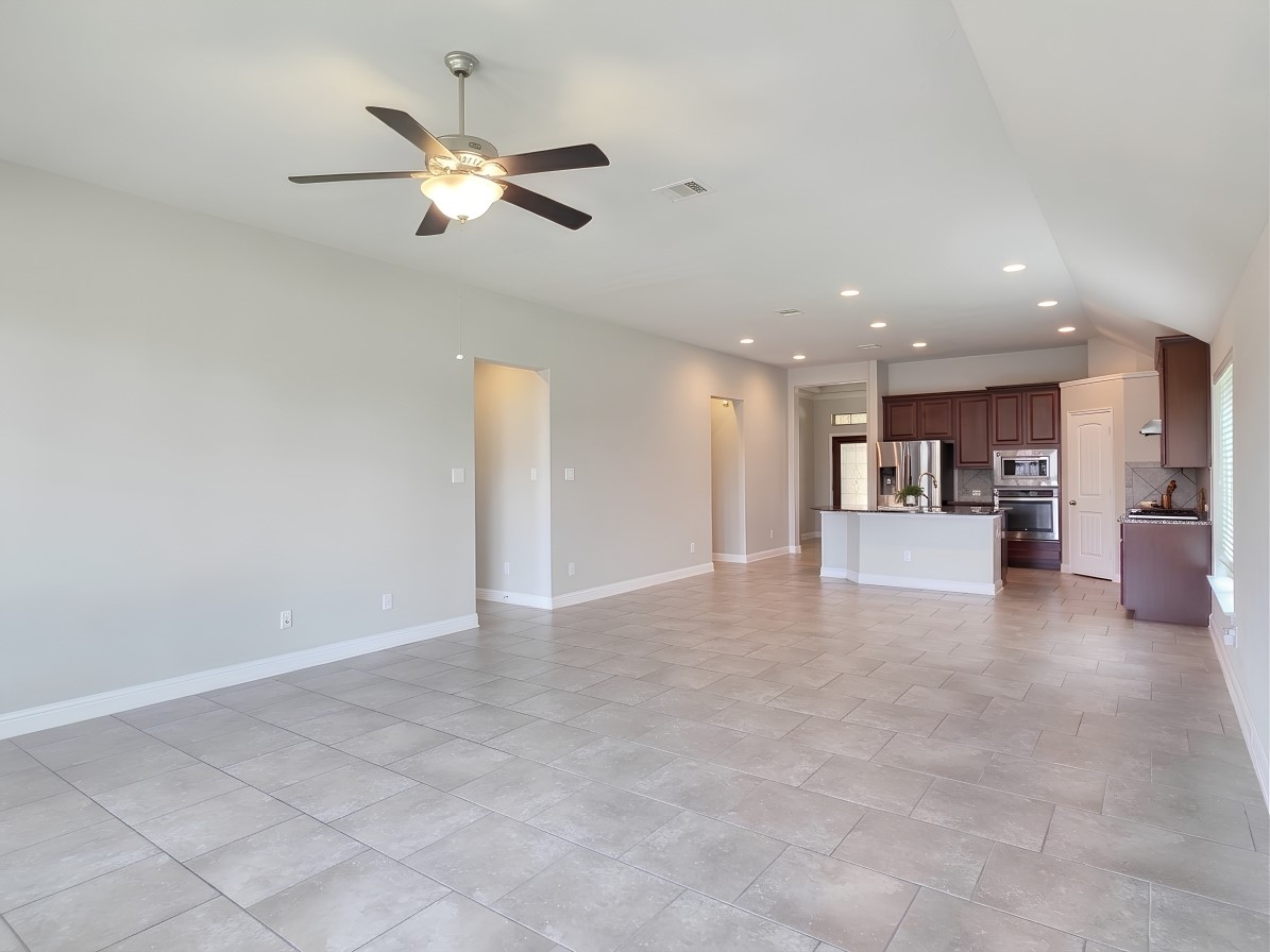 8206 Oxbow Manor Lane Property Photo 20