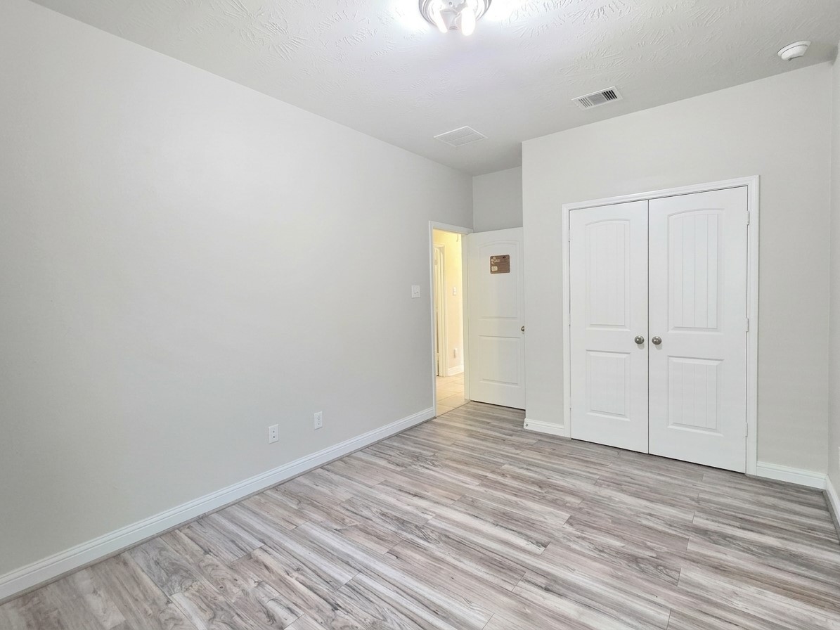 8206 Oxbow Manor Lane Property Photo 32