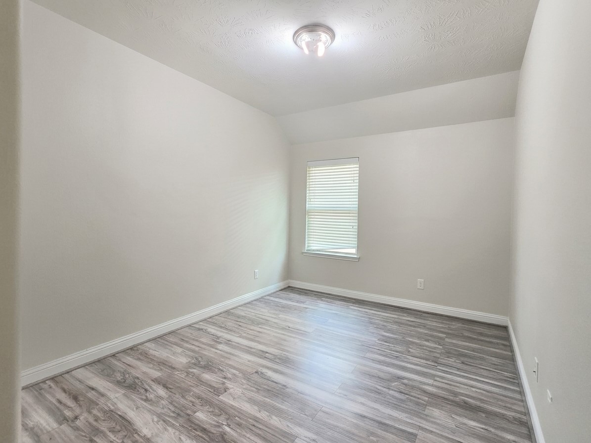 8206 Oxbow Manor Lane Property Photo 33
