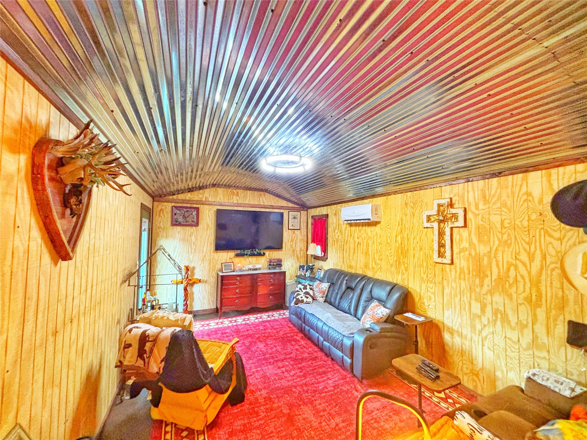 603 Oak Hallow Property Photo 4