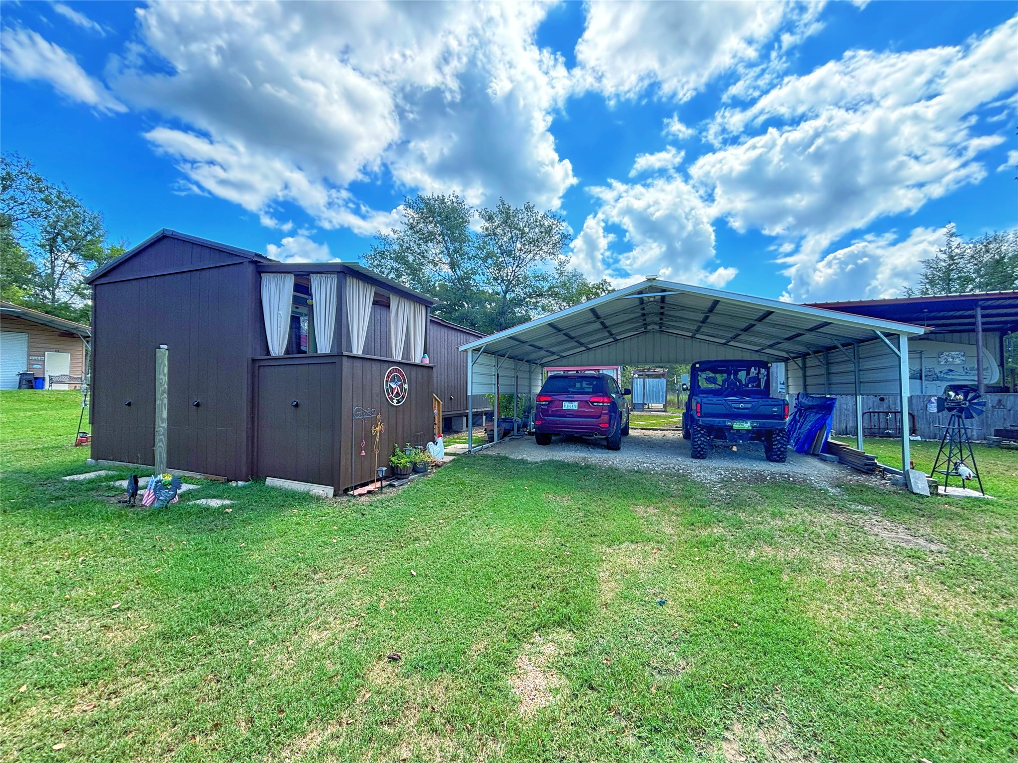 603 Oak Hallow Property Photo 12
