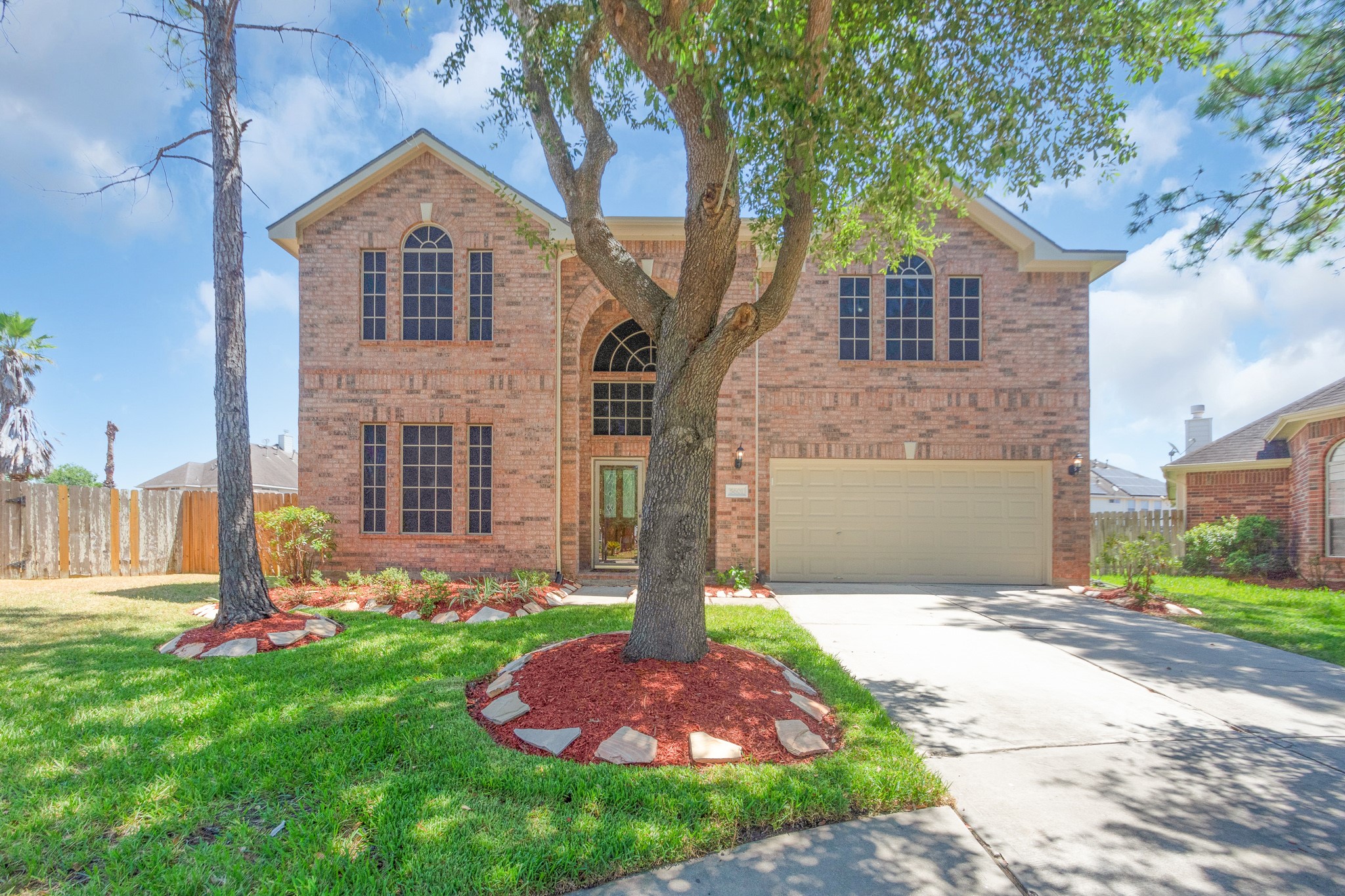 5601 Spring Knoll Court Property Photo