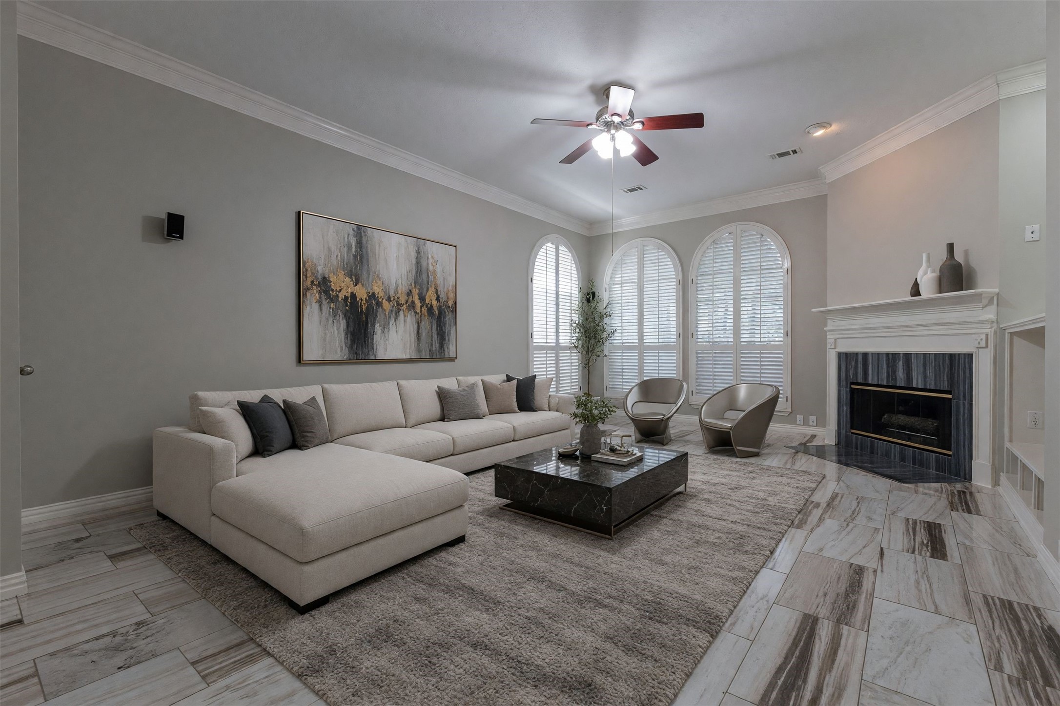 12819 Kingsbridge Lane Property Photo 3