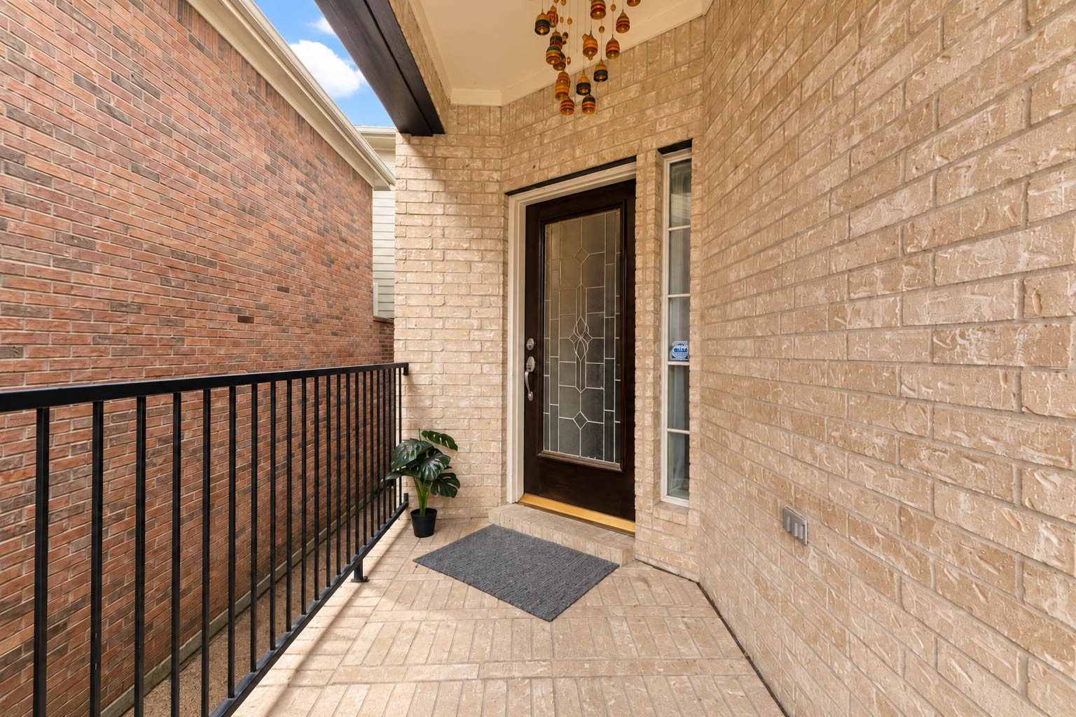 12819 Kingsbridge Lane Property Photo 7