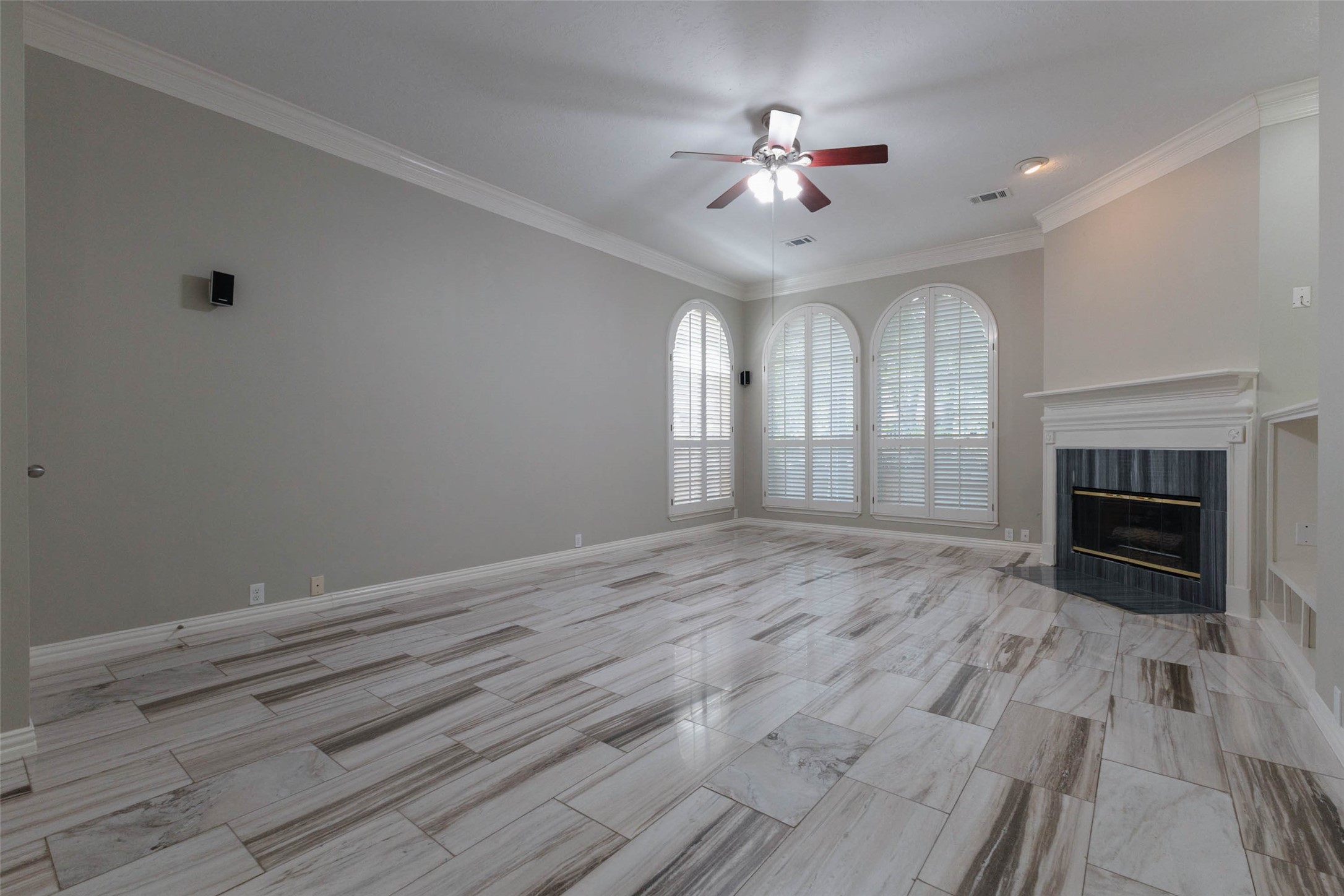 12819 Kingsbridge Lane Property Photo 15